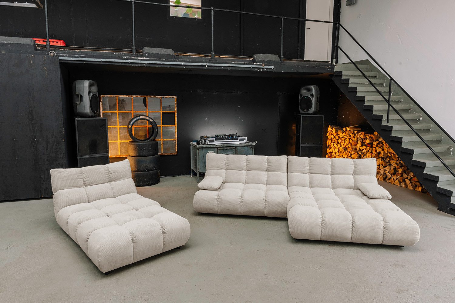 KAWOLA Sitzgruppe VIVIEN, (Set, 3-tlg), Ecksofa Drehsessel Hockerbank Feincord verschiedene Farben