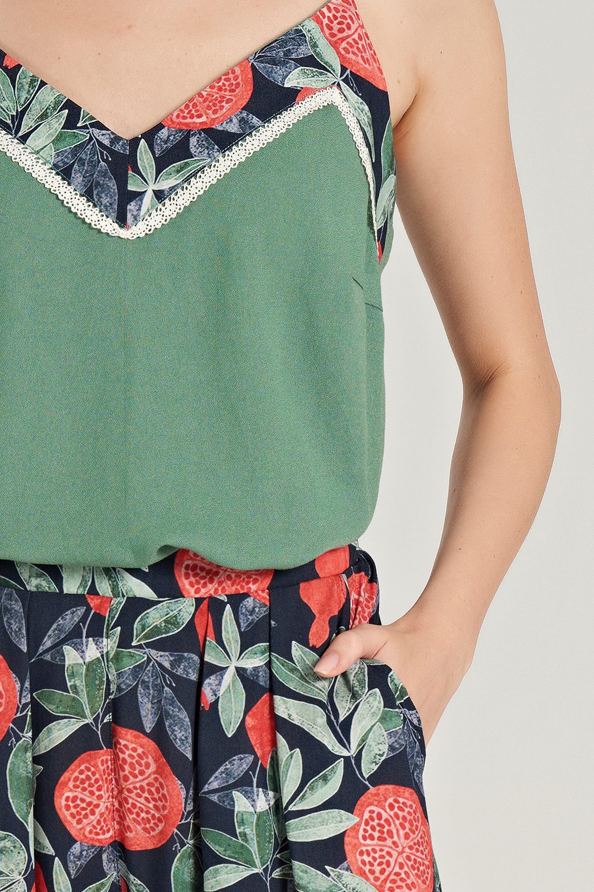 FEYZA Capri-Pyjama Damen Pyjama-Set mit Granatapfelmuster und Spitzendetail