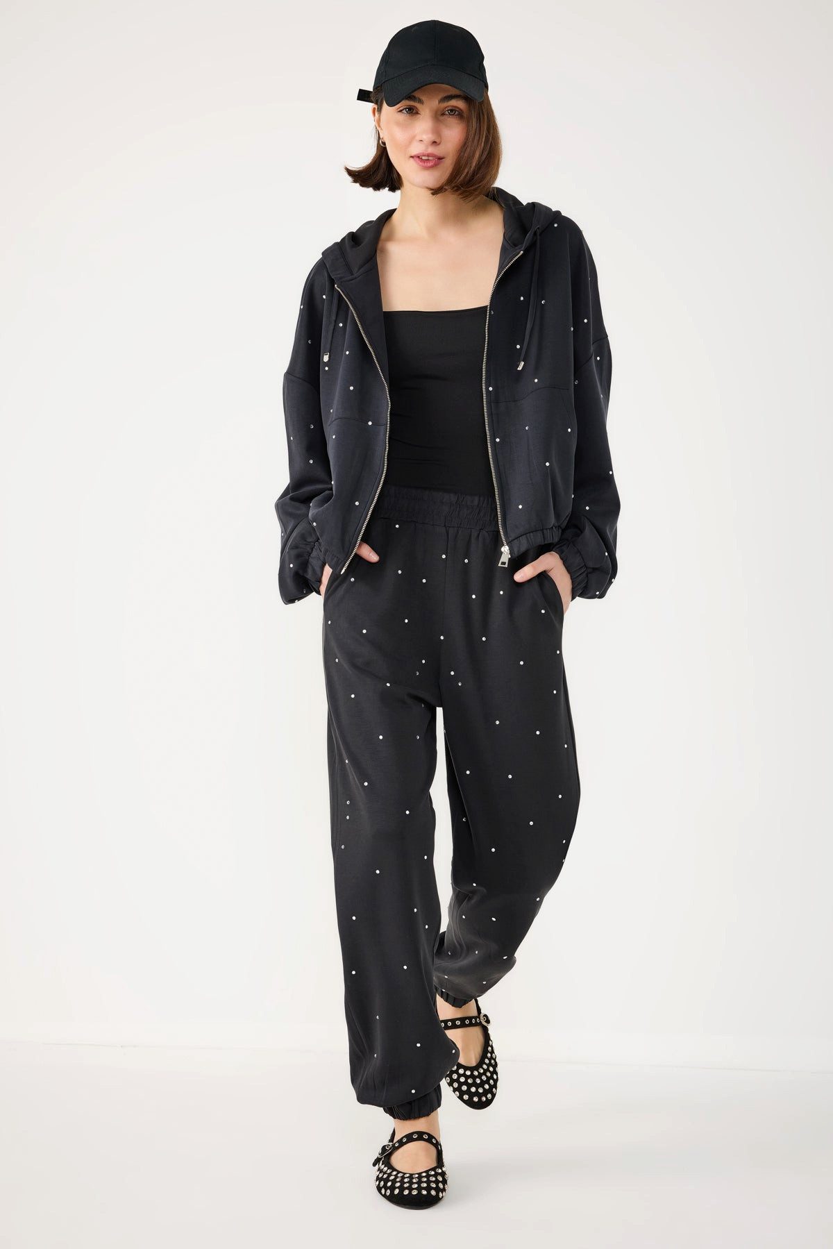 No Matter What Bequeme Jeans Jogginghose aus Baumwolle mit Steinstickerei