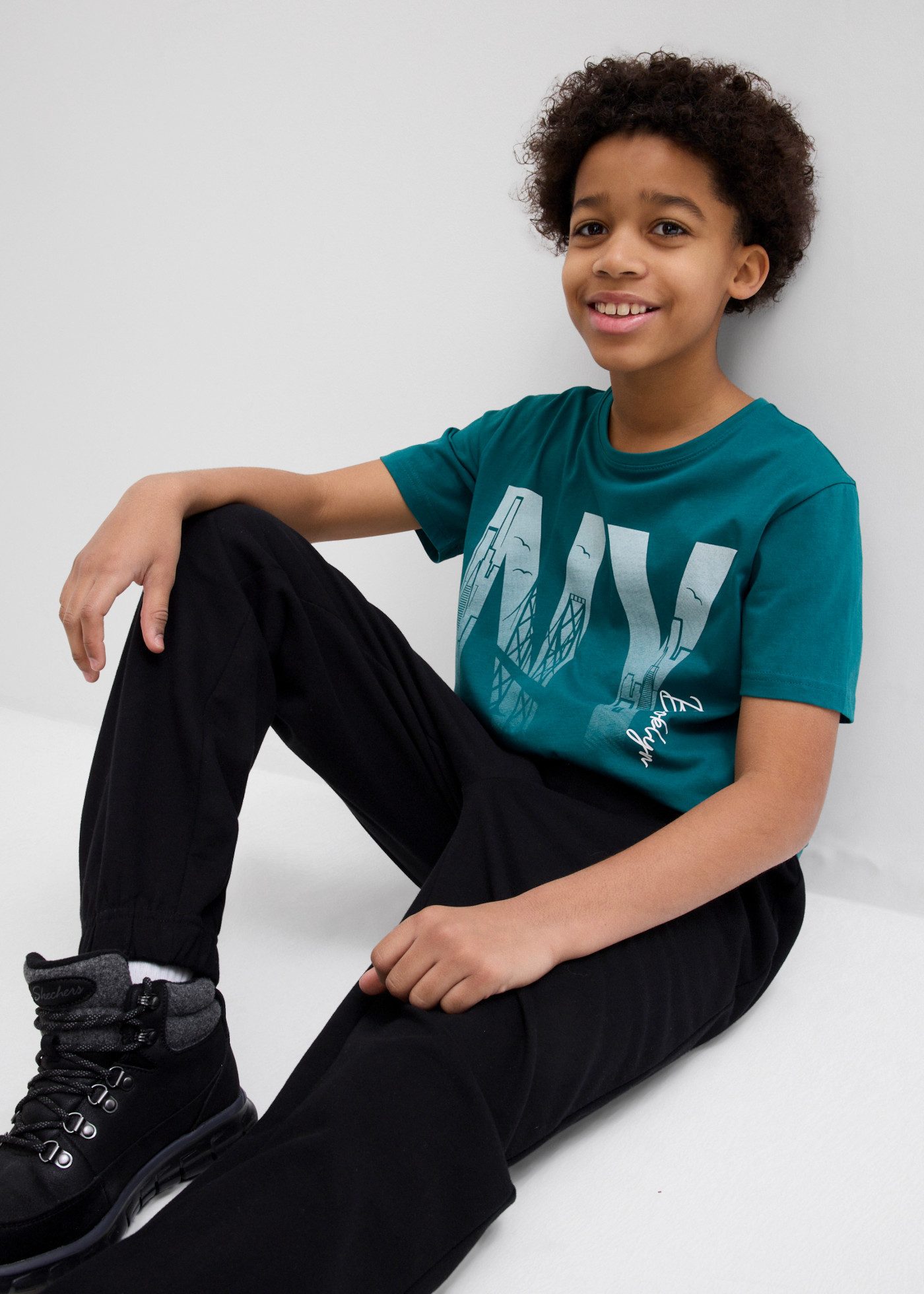 bonprix T-Shirt aus reiner Baumwolle, mit großem Frontdruck, Kurzarm-Design – Bild 5 von 5