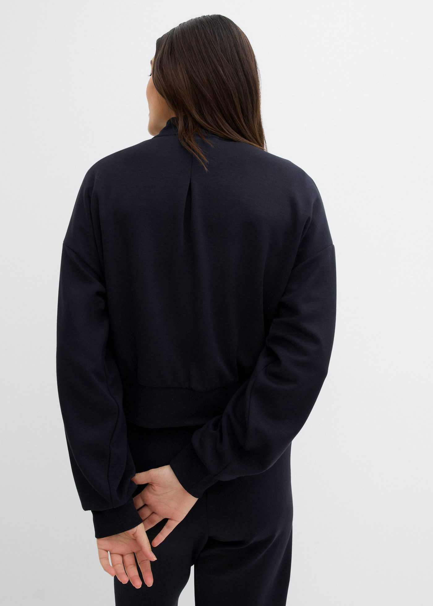 bonprix Blouson aus Sweatware mit Stehkragen und Eingriffstaschen günstig online kaufen