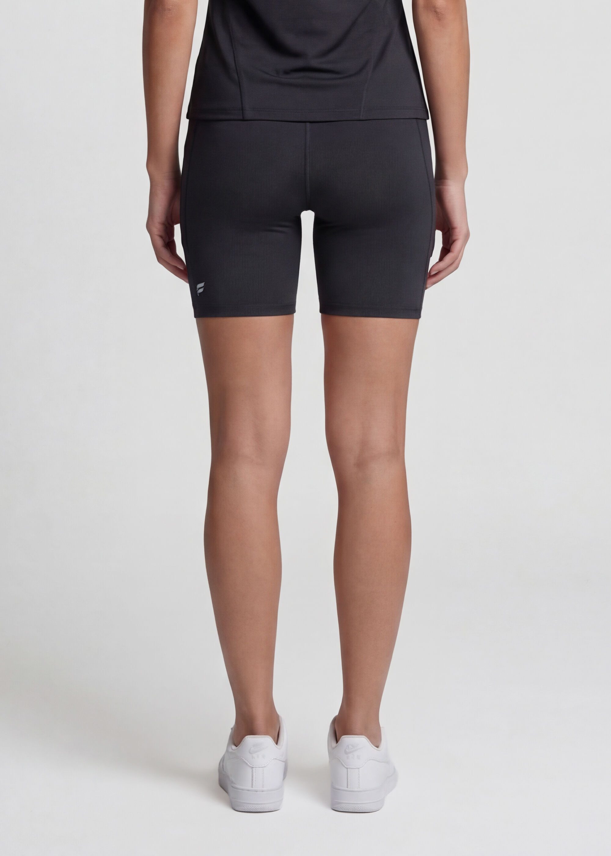 Fabletics Shorts OASIS HIGH-WAISTED SHORT 6" mit Taschen