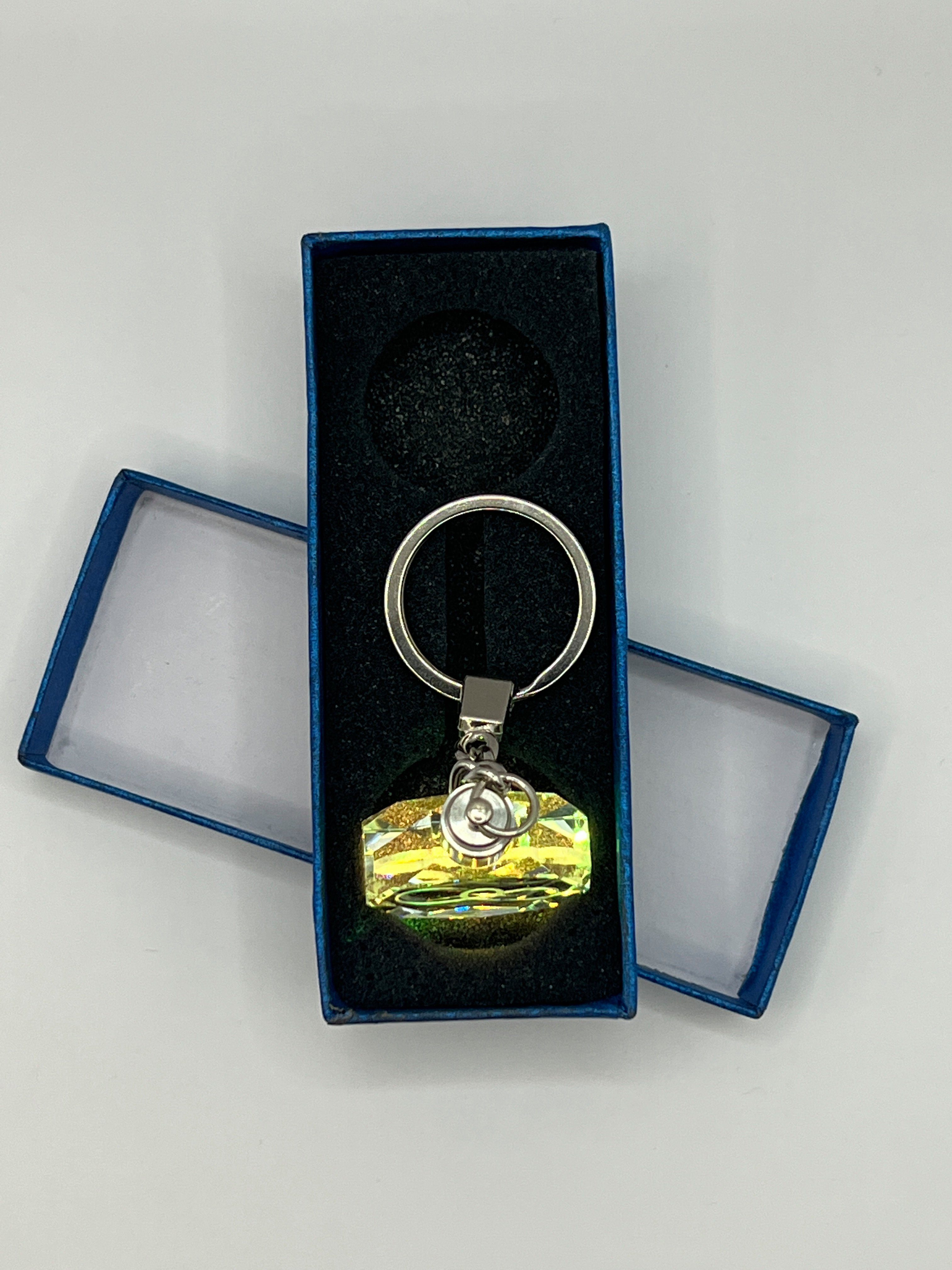 Stelby mit Multicolor Unendlichkeitszeichen Schlüsselanhänger K Geschenkbox Schlüsselanhänger