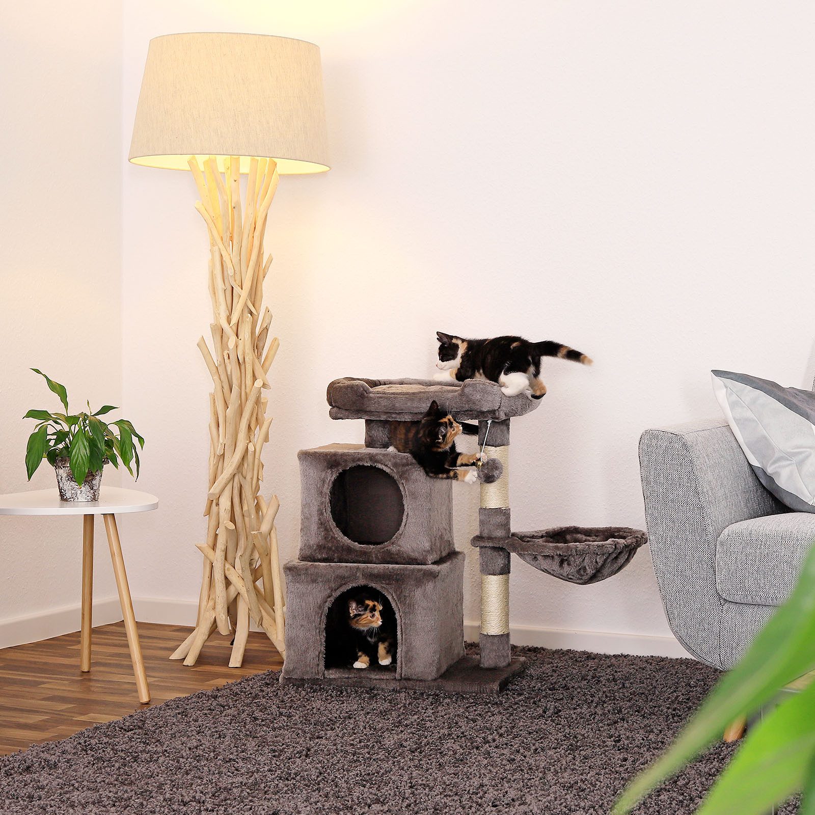 lionto Kratzbaum 70 cm mit 2 Höhlen, Liegemulde, Liegebett & Spielball, dunkelgrau, Katzenkratzbaum strapazierfähig, robust & gemütlich