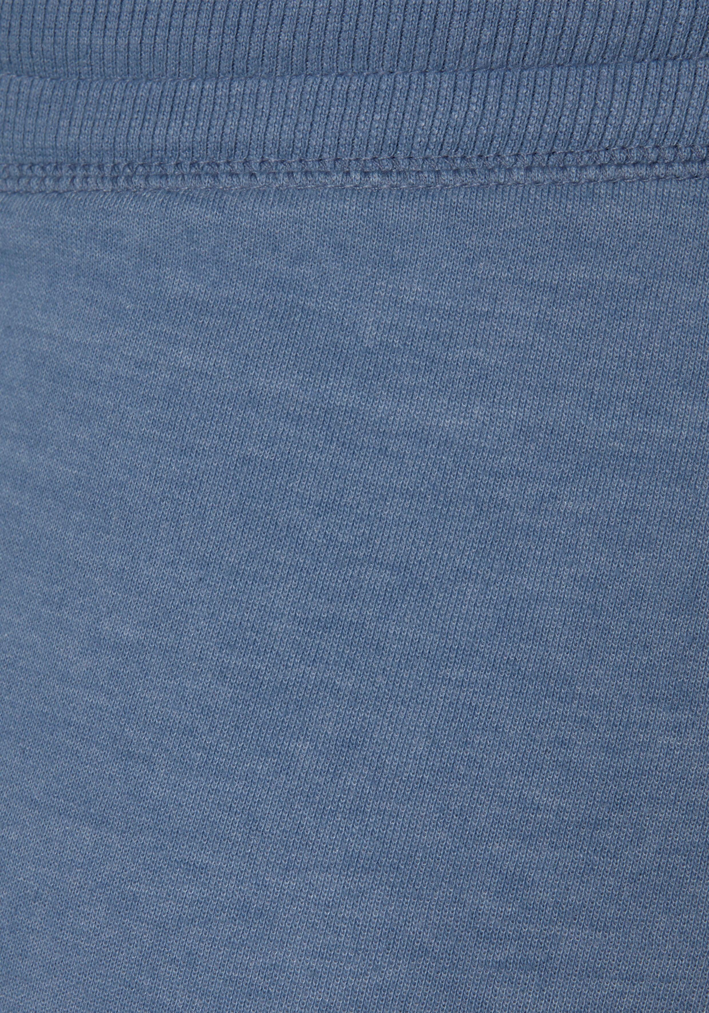 Bench. Loungewear Bermudas mit aufgeschlagenen Beinsäumen und seitlichen Taschen, Loungewear