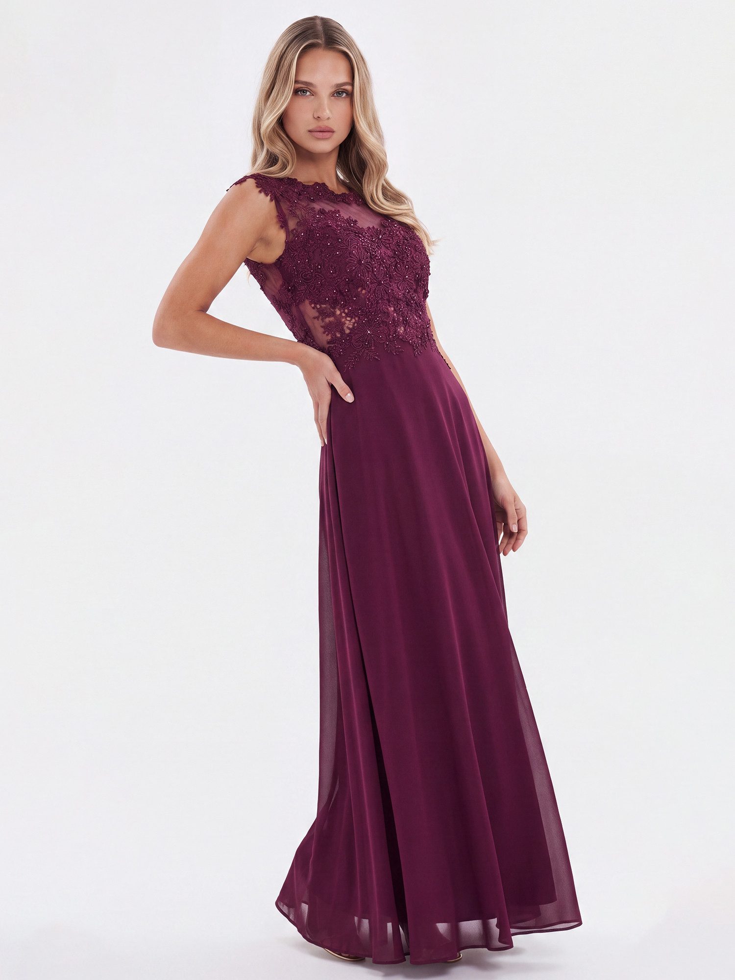 Apart Abendkleid mit floraler Spitze und fließendem Rock