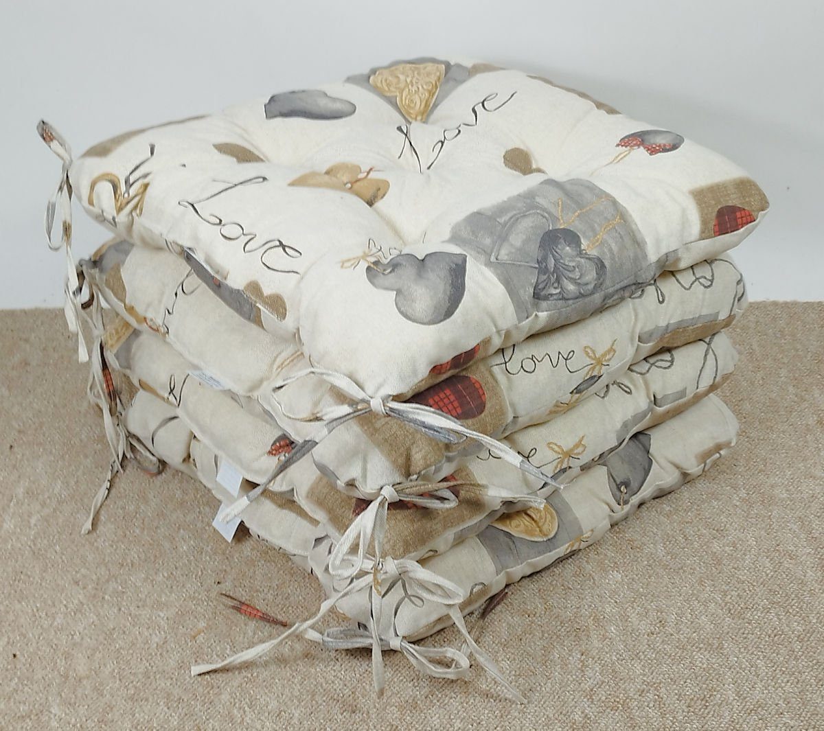 Rattani Sitzkissen Set 4 x Stuhlkissen Sitzkissen Klara 42 x 42 cm Love günstig online kaufen