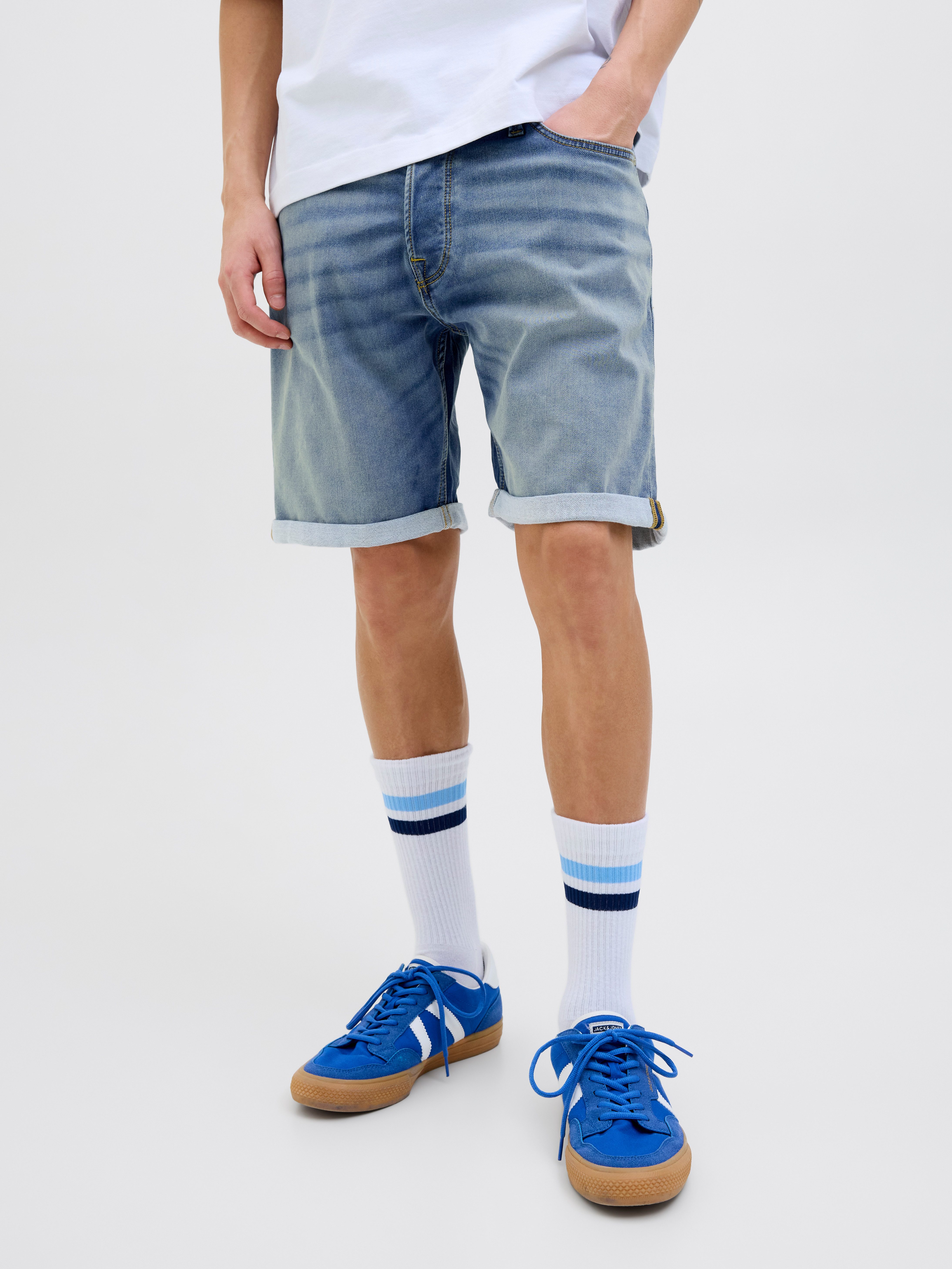 Jack & Jones Shorts JJIRICK mit Aufschlag und Knopfverschluss für den Somme günstig online kaufen