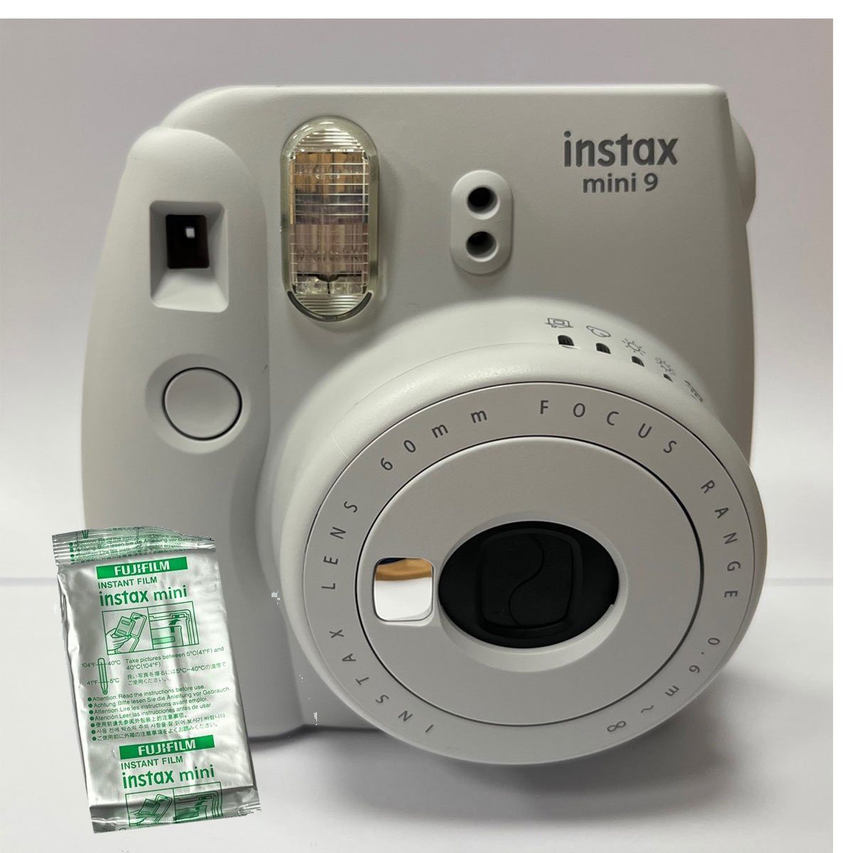 FUJIFILM Instax Mini 9 Smoky-White inklusive Film mit 10 Aufnahmen Sofortbildkamera