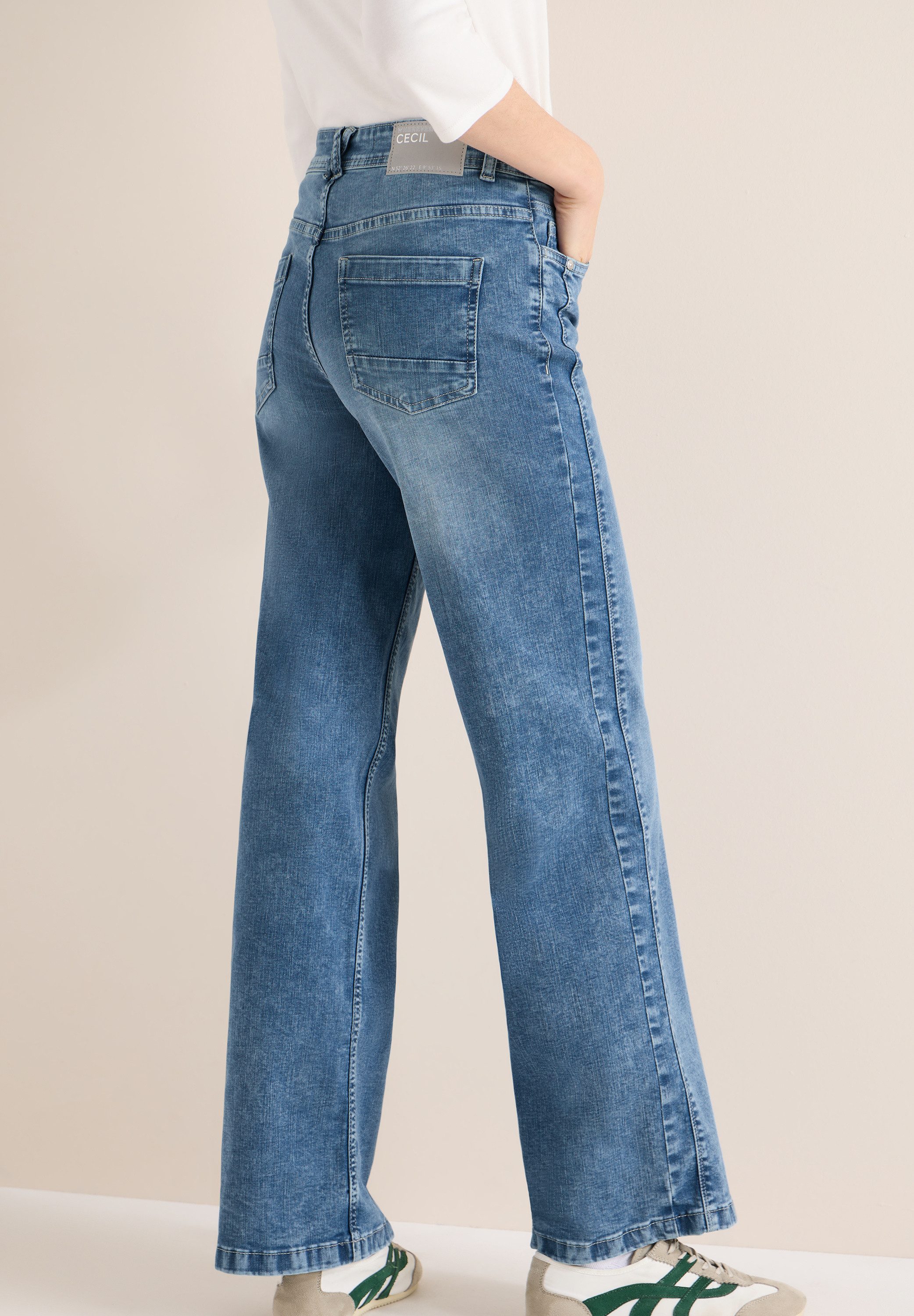 CECIL Weite Jeans Style Toronto oben Slim Fit, mit Stretch. Reduzierter Preis € 58,99. Unverbindliche Preisempfehlung € 69,99