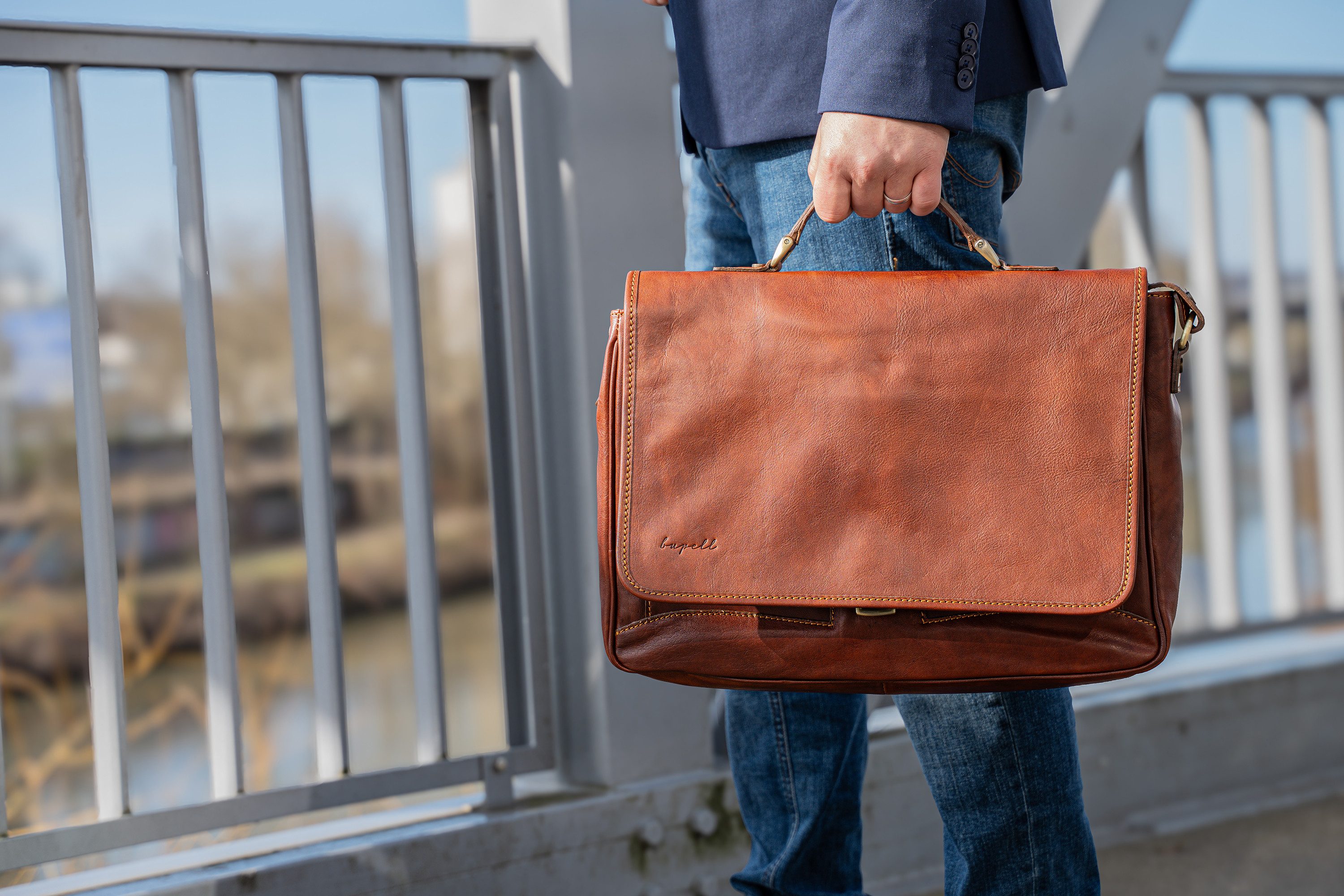 bupell Umhängetasche Paolo, Umhängetasche Crossbody aus pflanzlich gegerbtem Leder