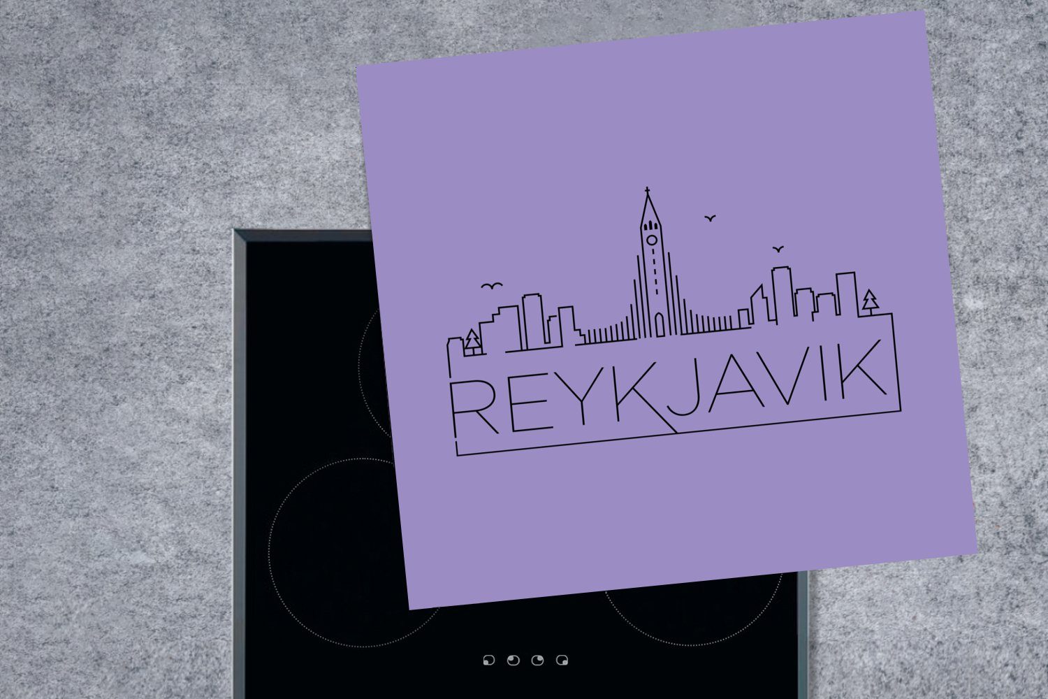 vor violetten Hintergrund, cm, Arbeitsplatte Herdblende-/Abdeckplatte küche 78x78 "Reykjavik" einem Vinyl, MuchoWow für Stadtbild Ceranfeldabdeckung, tlg), (1