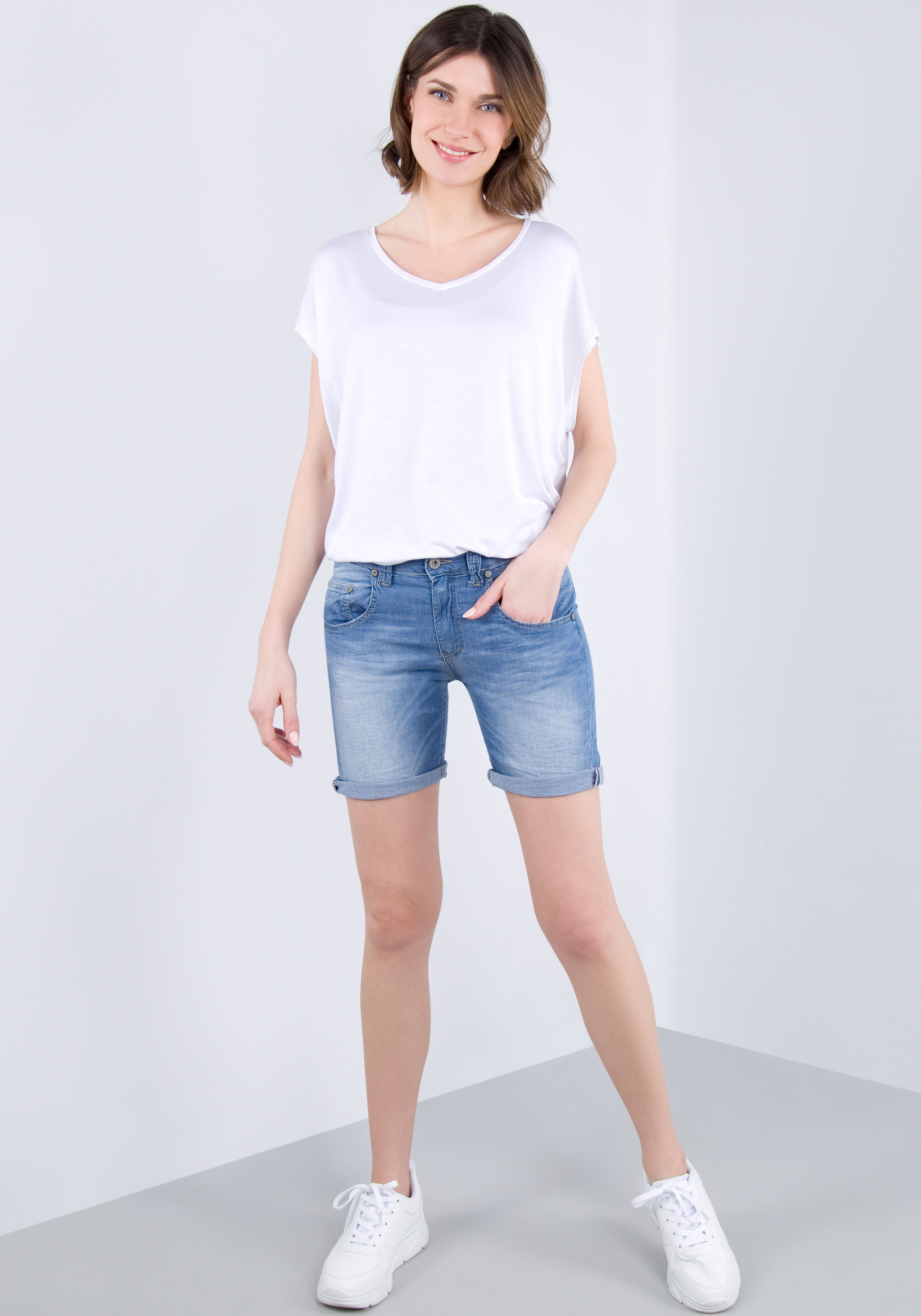 Please Jeans Shorts in leichter Denim-Qualität - Slim Fit