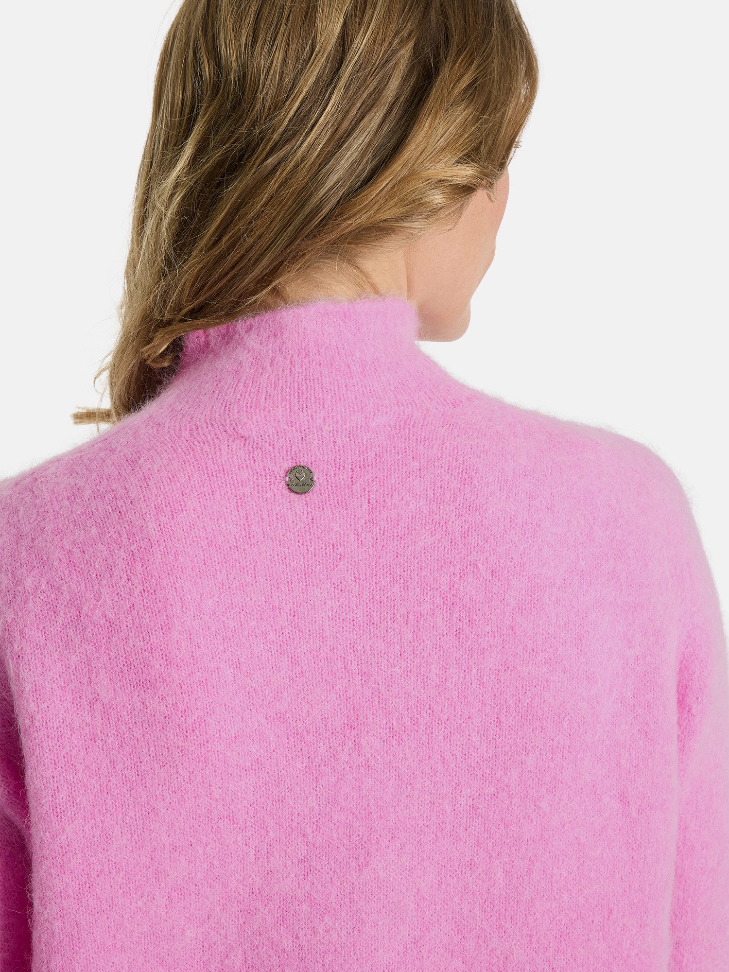 Lieblingsstück Stehkragenpullover BettaL aus Alpakamix – Bild 4 von 5