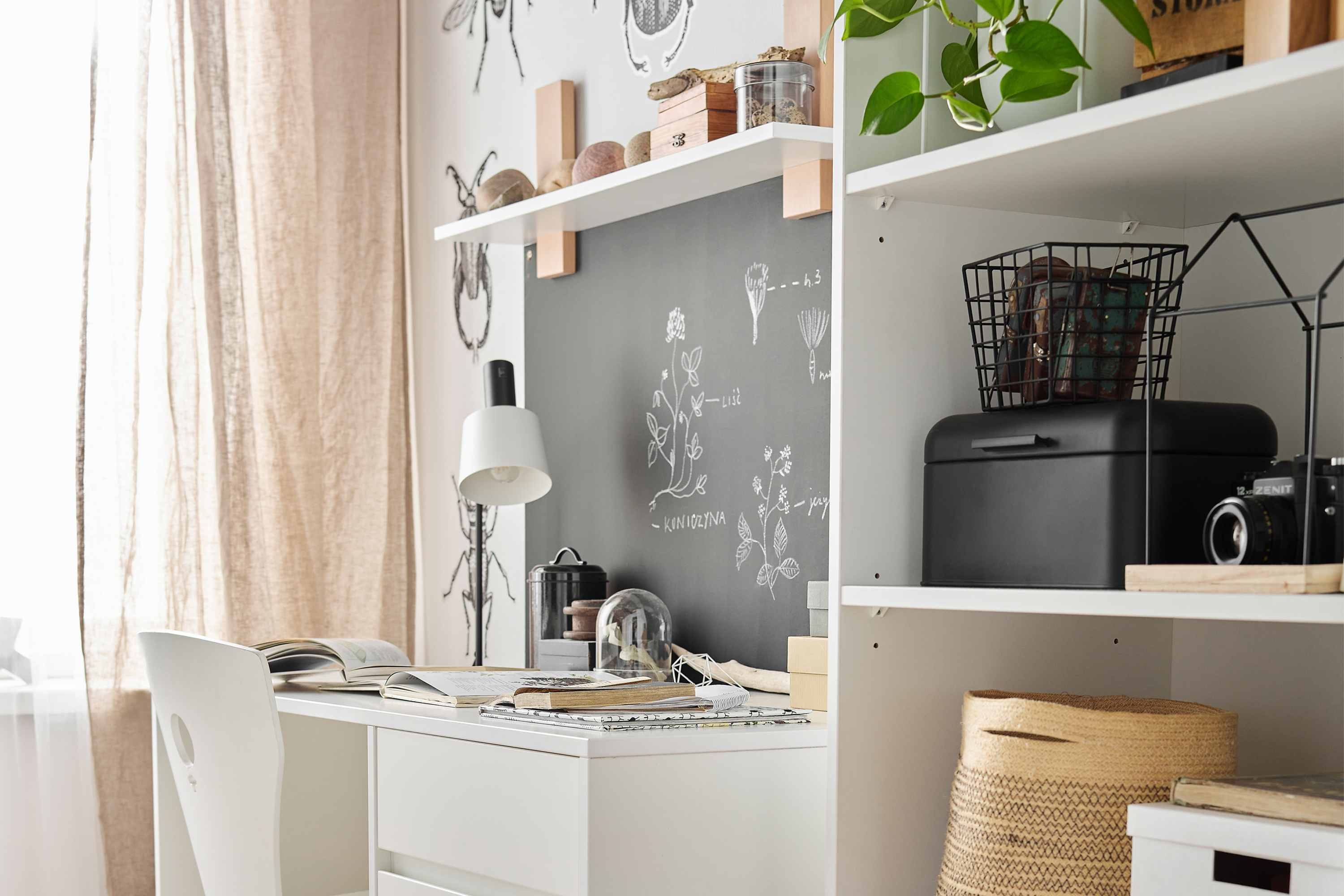 KONSIMO® Wandregal DAMBI Wandregal, hergestellt in der EU, Belastbarkeit 5 kg, Massivholzrahmen aus Buche