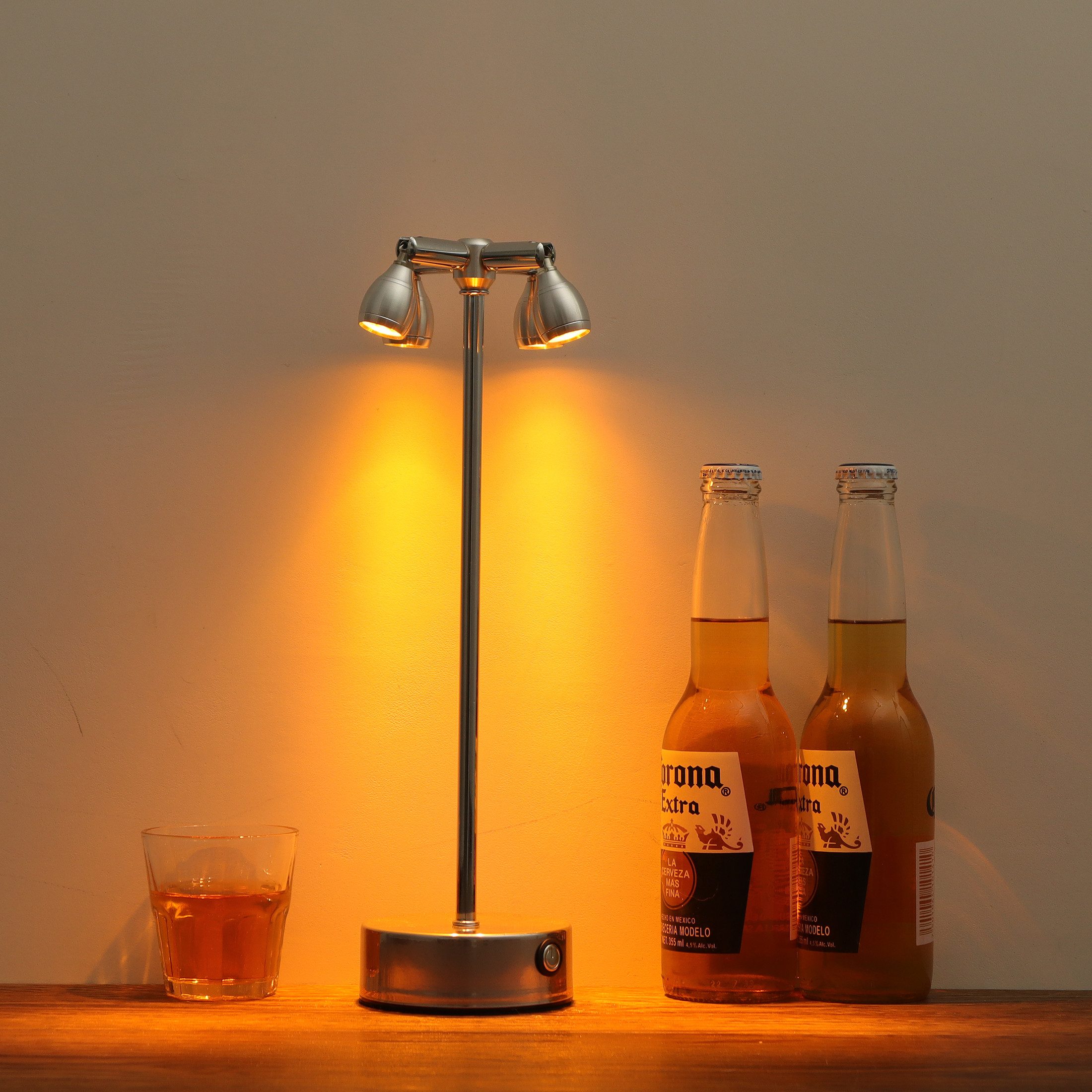 Luckice LED Tischleuchte Kabellose LED Tischlampe mit 3000mAh Akku, 4-Stufen-Licht, Touch-Dimmung, 3 Farbtemperaturen (3000K/4000K/6000K), 180°/320° verstellbar – Bild 4 von 5