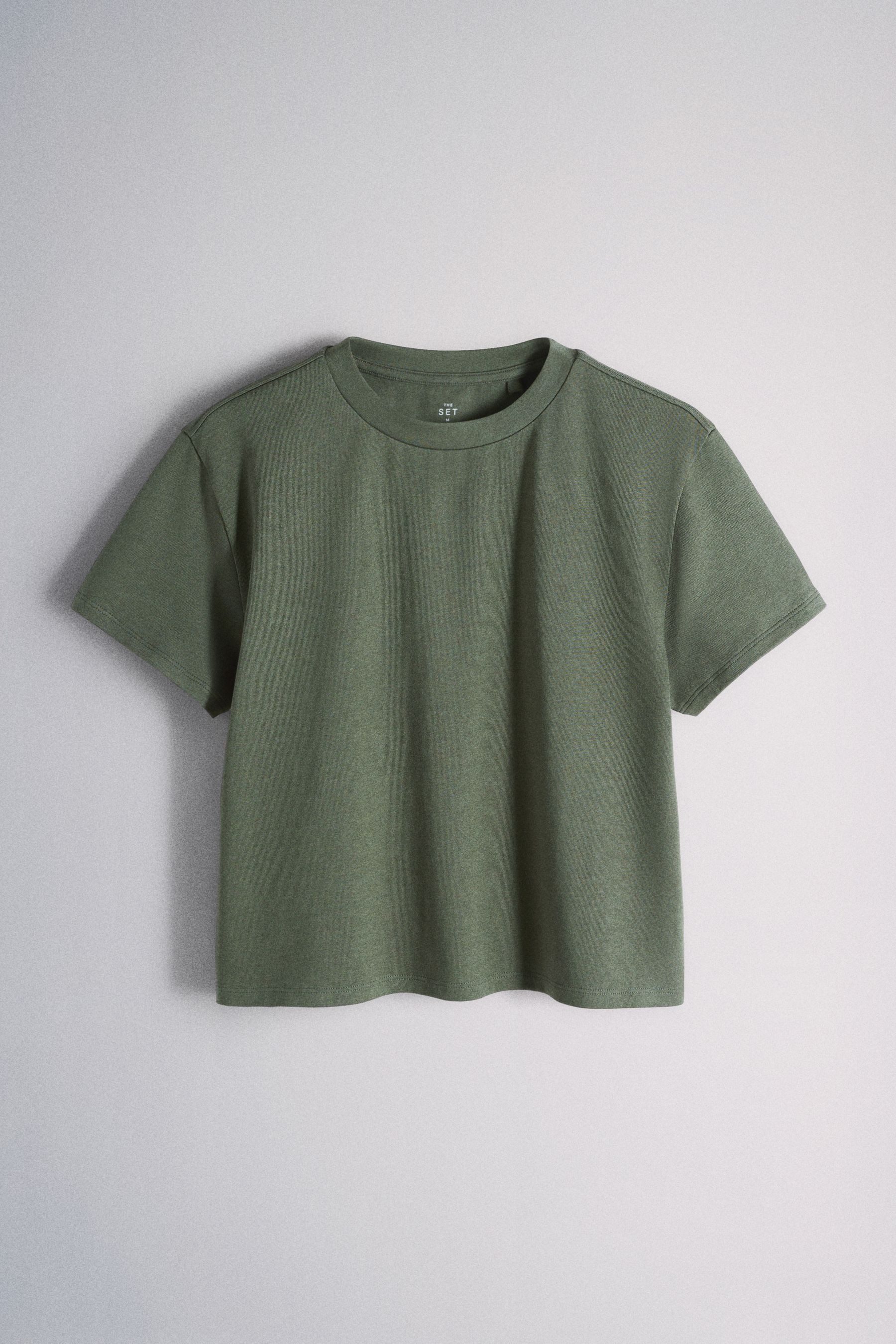 The Set Top & Hose The Set verkürztes T-Shirt und Shorts, 2er-Pack (4-tlg)