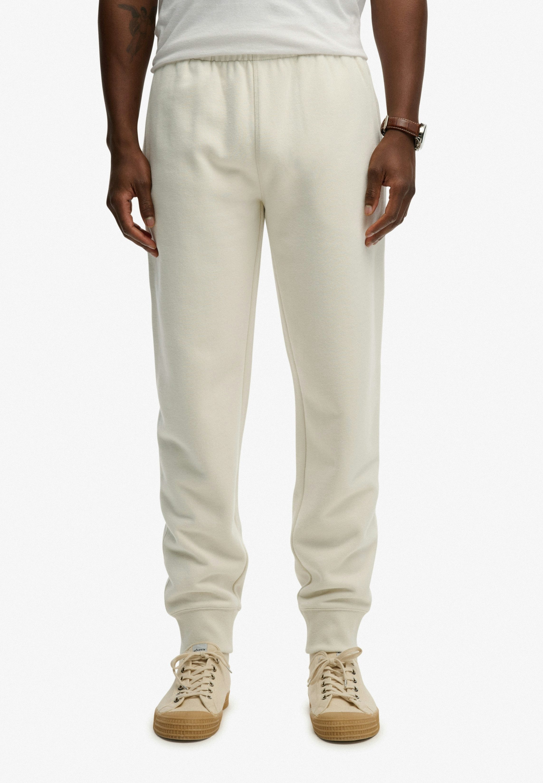 Superdry Sweathose ESSENTIAL LOGO JOGGERS HB aus Baumwollmischung, mit angerauter Sweatware, Relaxed Fit