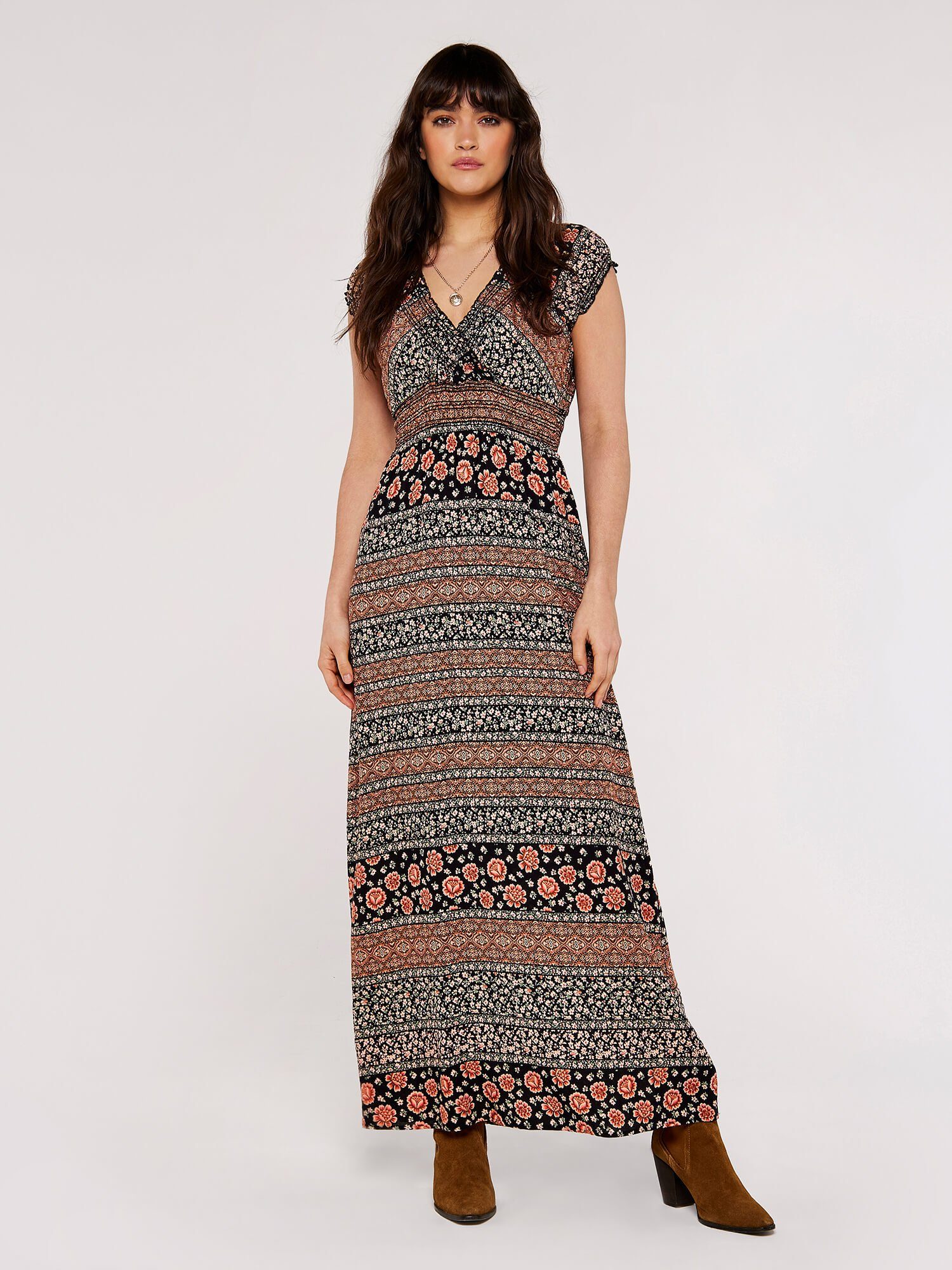 Apricot Maxikleid Sommerliches Maxikleid mit gesmokter Taille