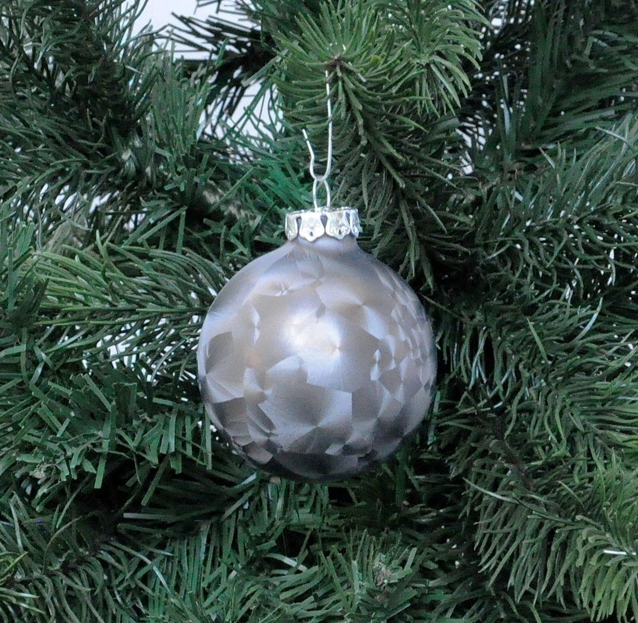 Thüringer Glasdesign Christbaumschmuck JACK 12x Glas Eislack Christbaumkugeln 6cm Thüringer Weihnachtskugeln, echt Glas, teilweise Handarbeit, inkl. praktischer Aufbewahrungsbox