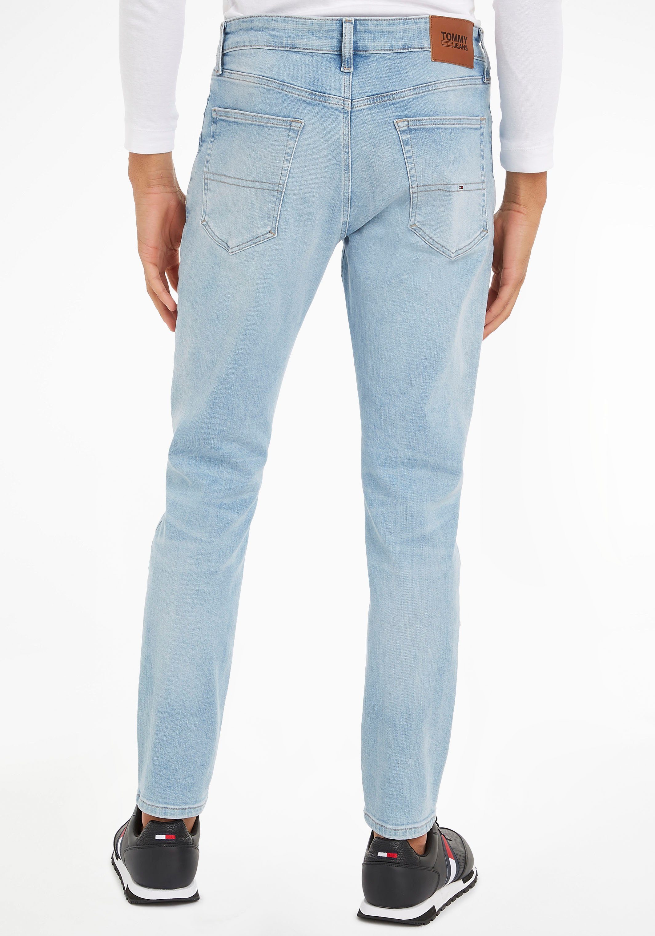 Slim-fit-Jeans Jeans AUSTIN denim TPRD SLIM Lederbadge light mit Tommy