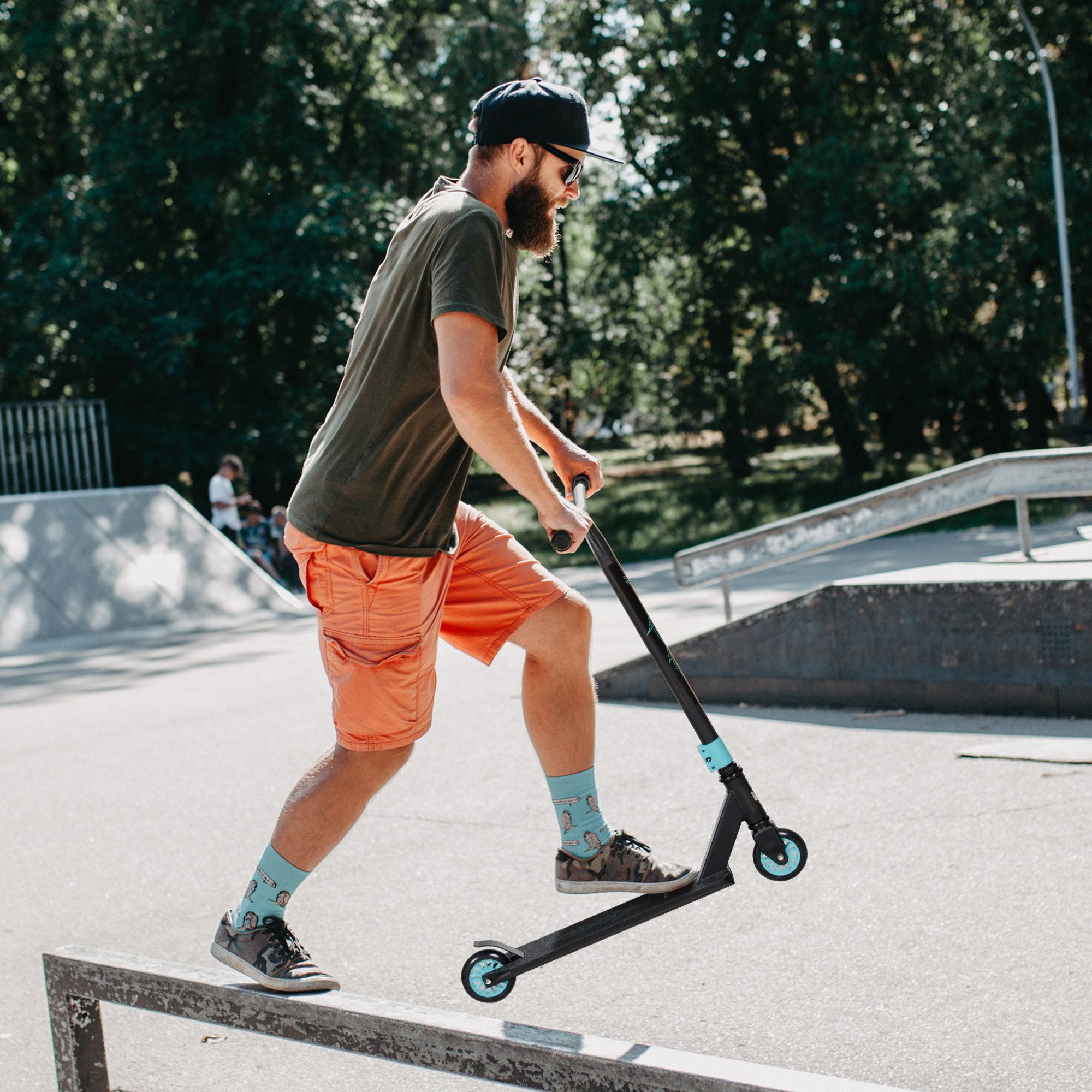 HOMCOM Stuntscooter Stunt Scooter, Tretroller, 360° Lenkung, bis 100kg, ab 14 Jahre, 0 km/h, (Roller, 1 tlg., Stuntroller), Alu, Grün 68 x 47,2 x 86 cm