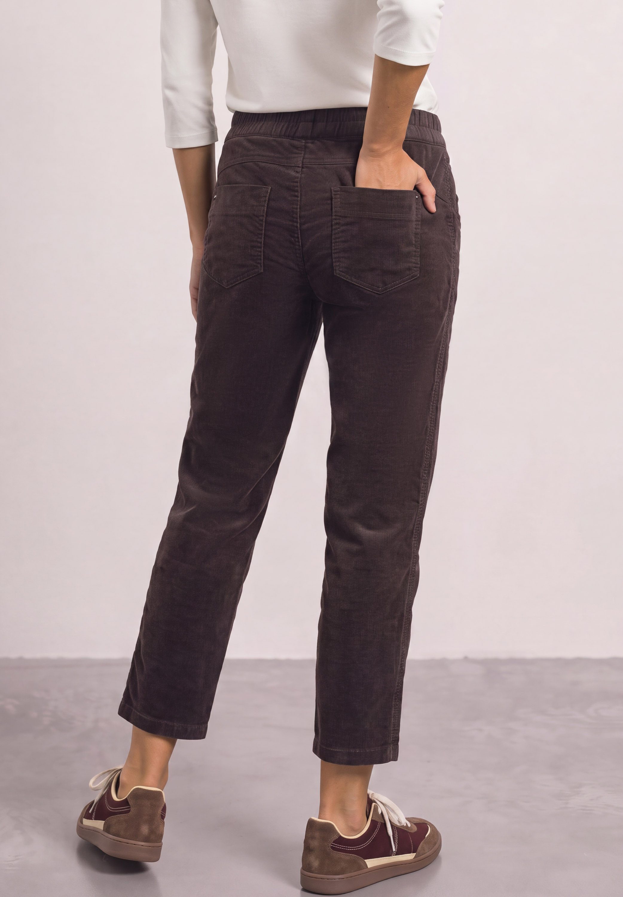 STREET ONE Cordhose Loose Fit mit elastischem Bund, 7/8-Länge