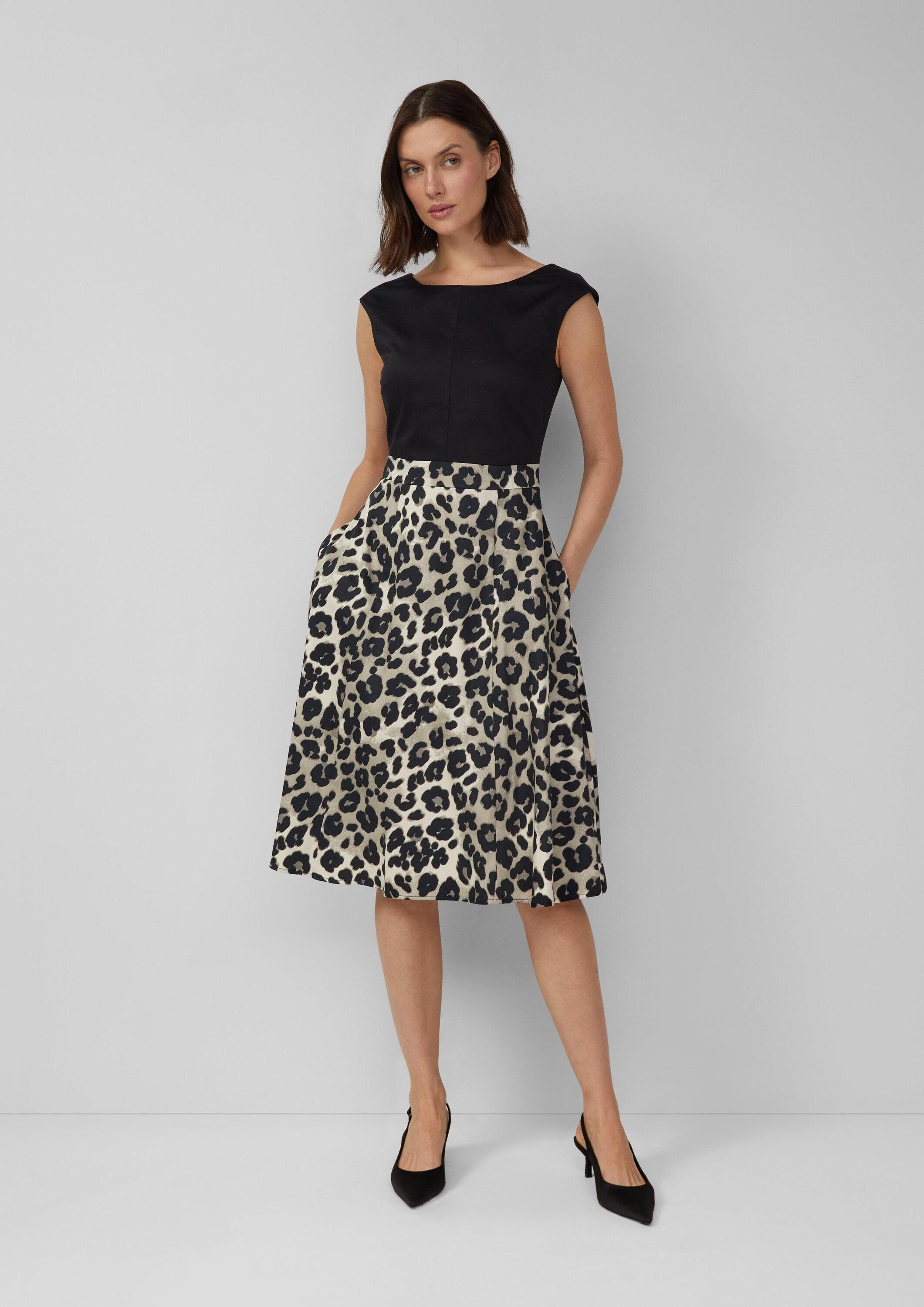 s.Oliver Midikleid Kleid Ausgestelltes Etuikleid mit Leo-Rock