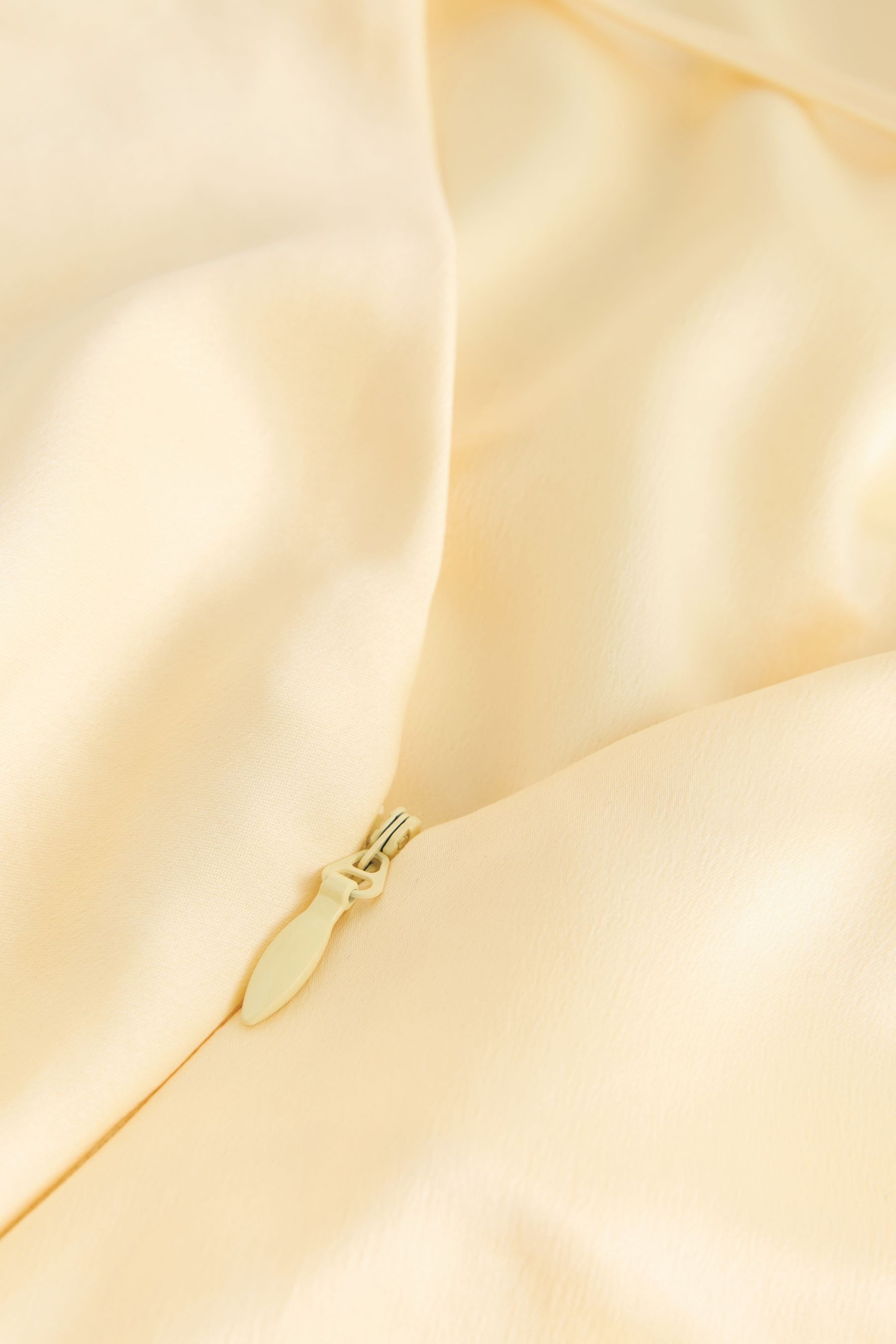 Next Satinkleid Satin-Maxikleid für Brautjungfern/Hochzeitsgäste (1-tlg) – Bild 4 von 5