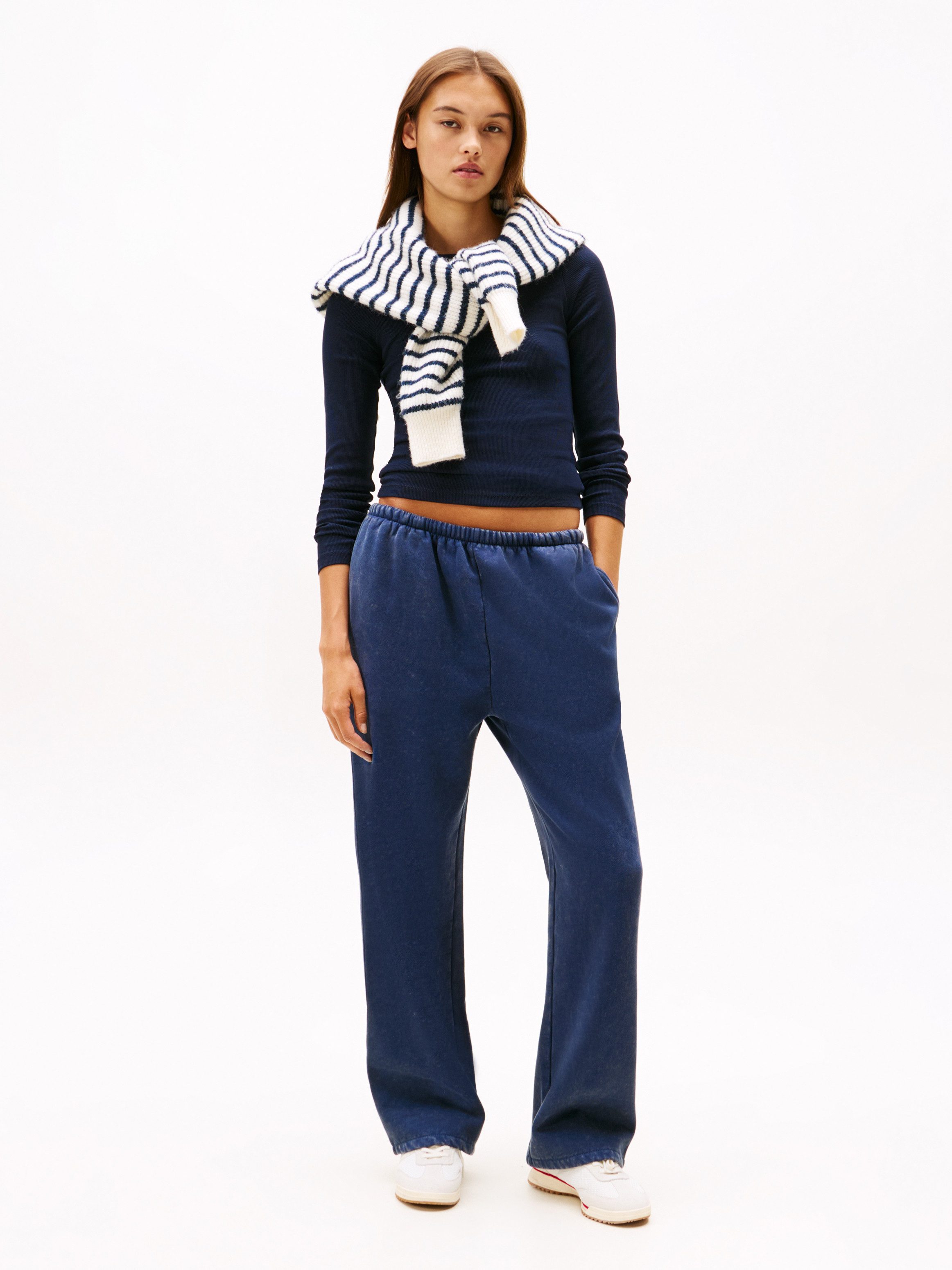 Tommy Jeans Langarmshirt TJW 2PACK SLIM ESSENTIAL RIB LS (Packung, 2-tlg., 2er-Pack) in Rippoptik, mit Logostickerei