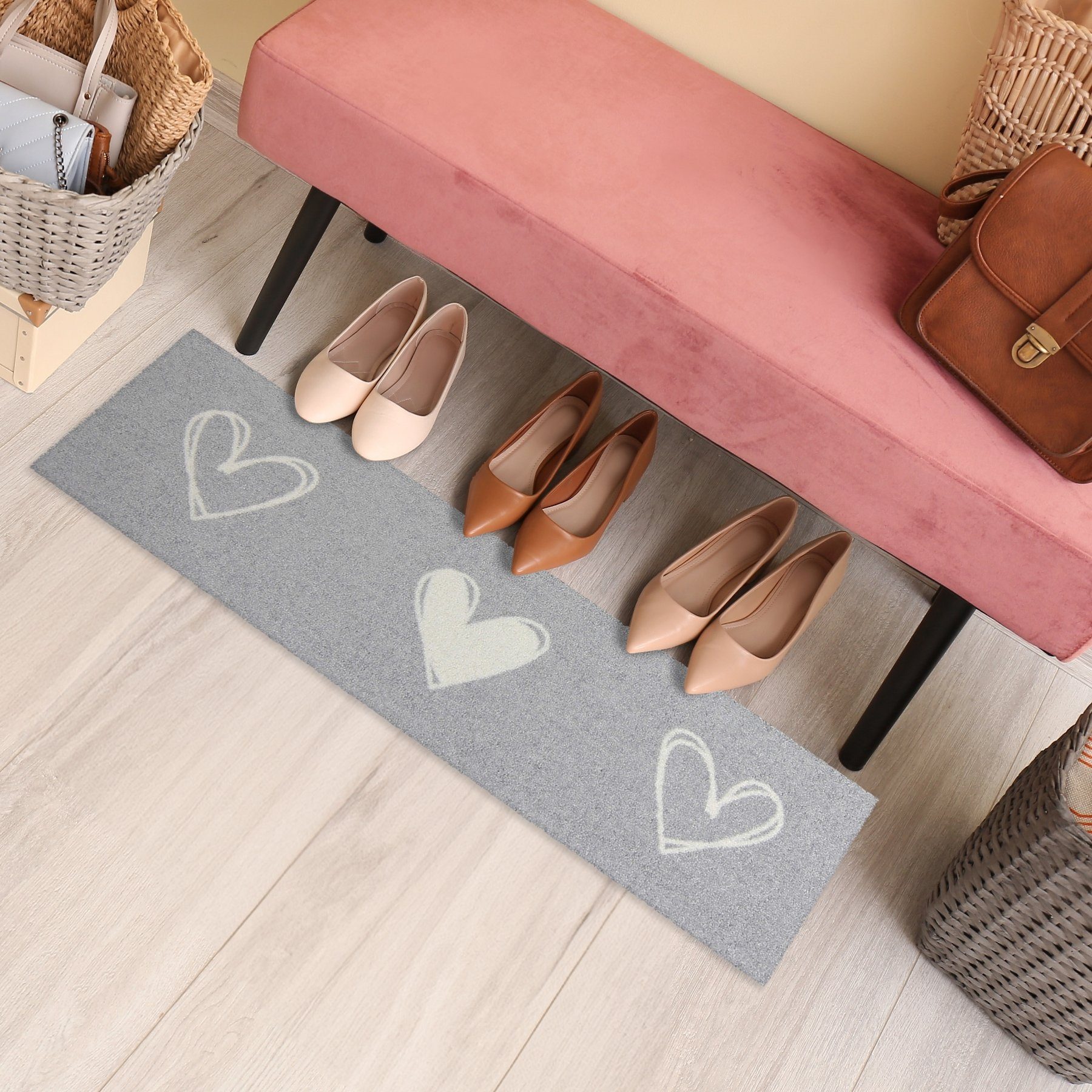 MOCAVI Fußmatte Läufer klein 30x100 Mat Schuhparkplatz Herzen grau, Läufer günstig online kaufen