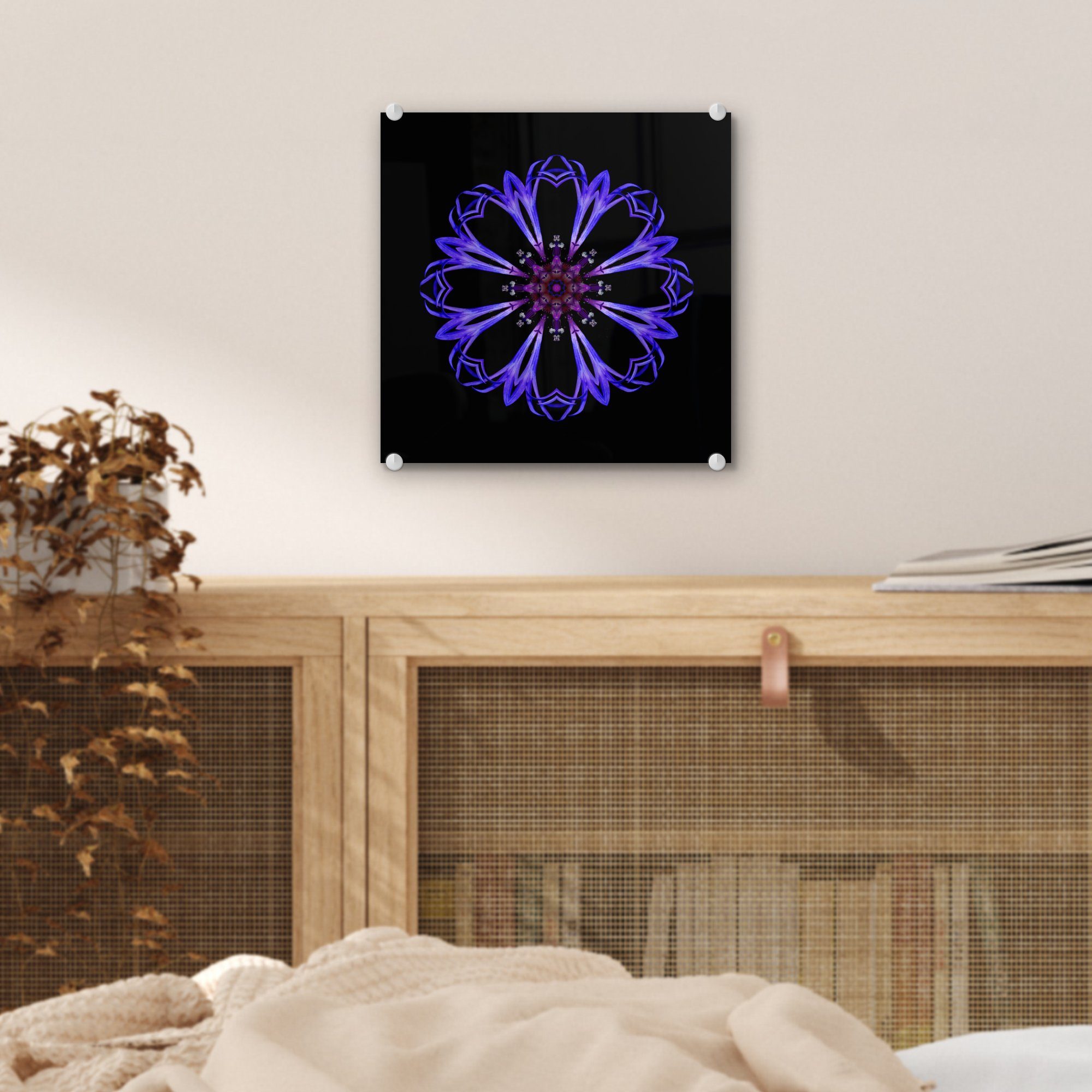schwarzem Wanddekoration Bilder Acrylglasbild Glasbilder auf Foto Glas - Ein Hintergrund, MuchoWow auf - - (1 St), Wandbild blaues Glas auf Blumenmandala