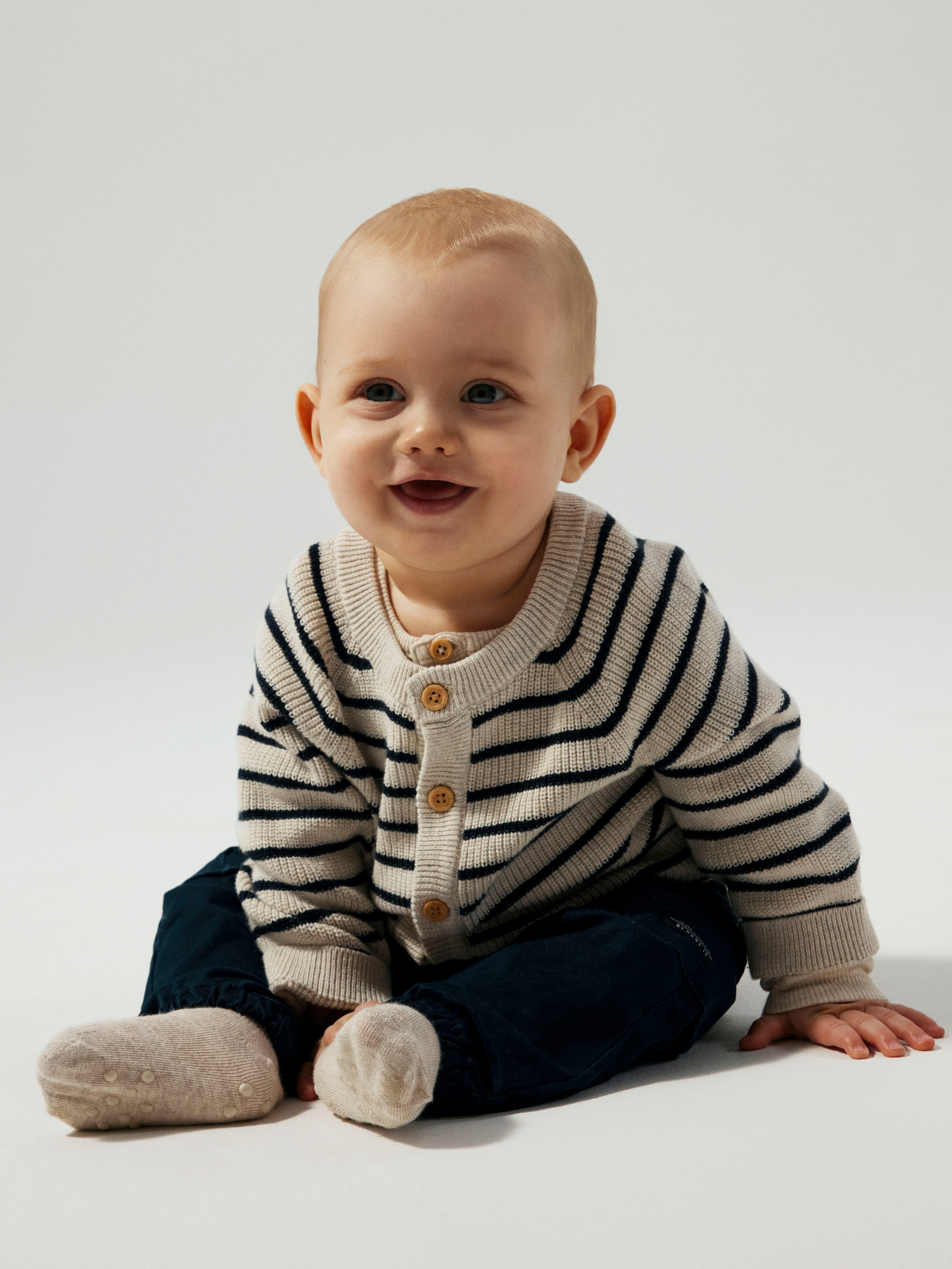 Name It NBMMAST cardigan for boys with a striped look and soft feel, striped, regular fit, cotton, crew neck