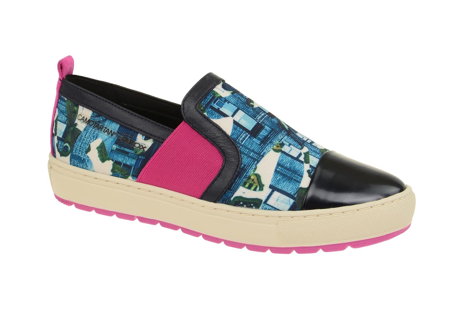 D642QA 0AN54 C3B4P Slipper