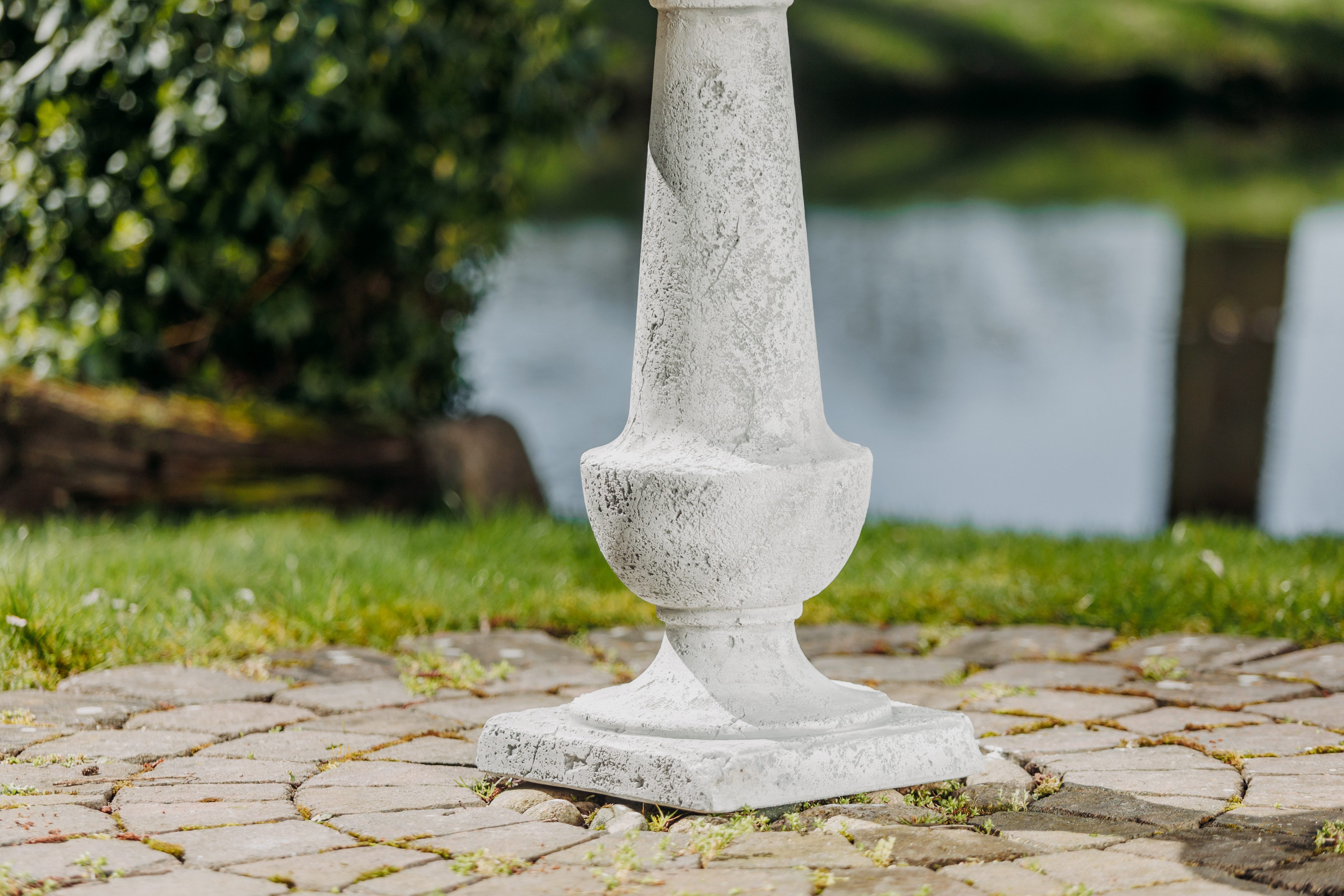 gartendekoparadies.de Gartenfigur Vogel-Bad mit quadratischem Sockel, H. 74 cm, 47 kg, Frostsicher