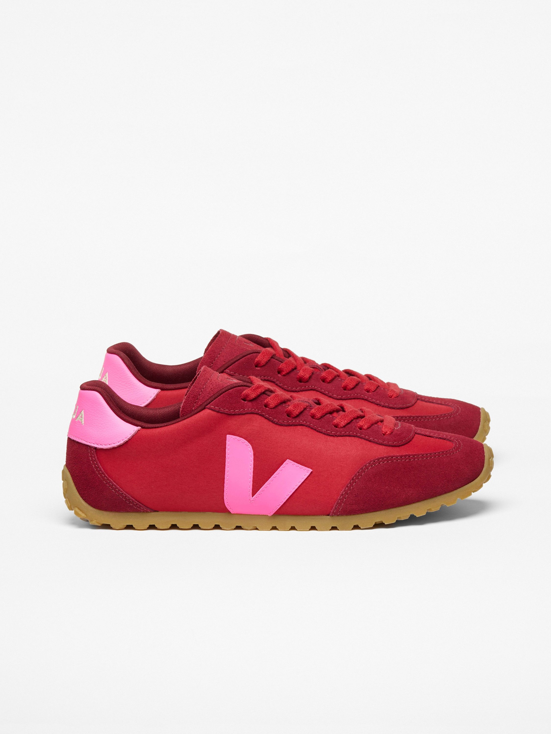 VEJA Veja GT Nolyn Sneaker