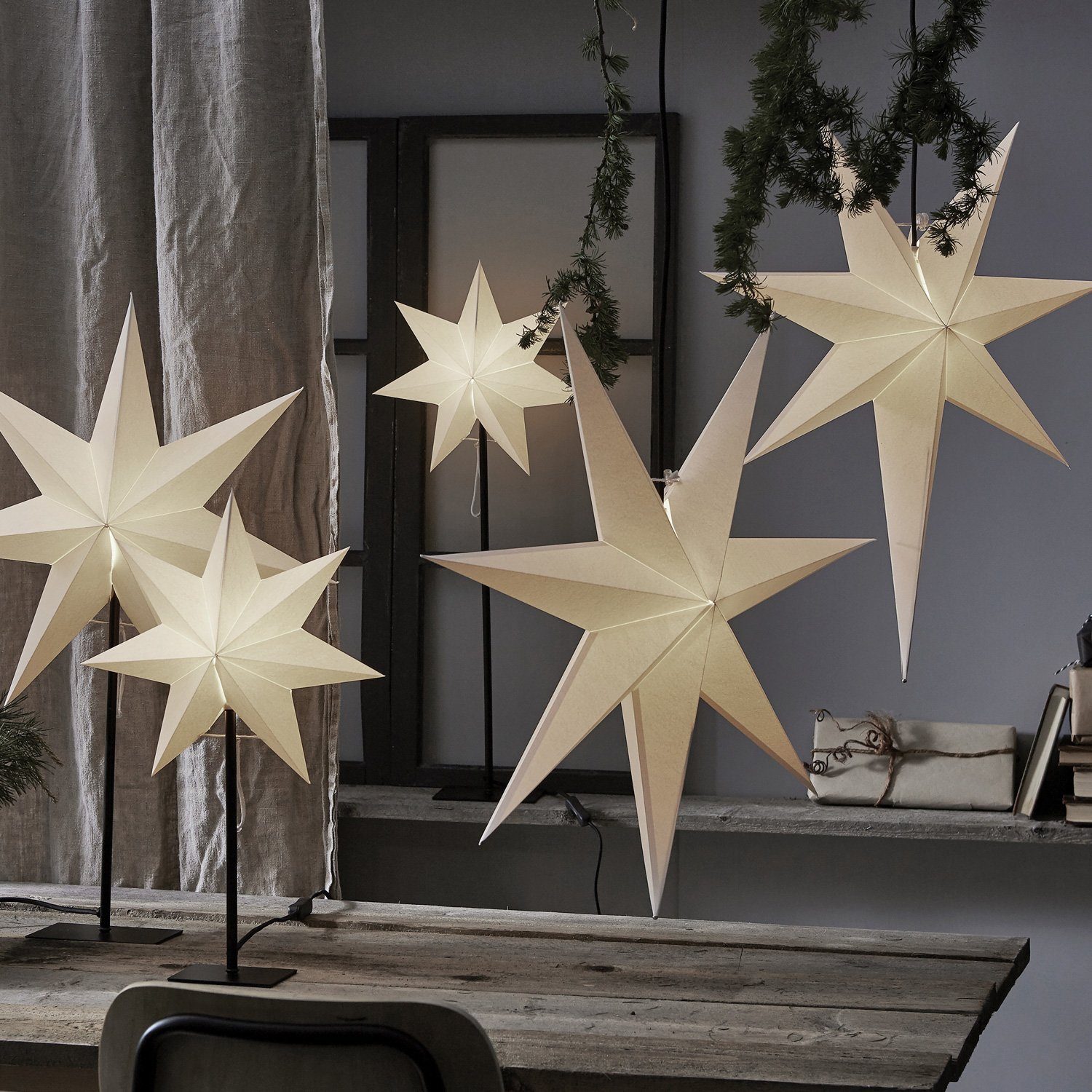 STAR TRADING LED Stern Papierstern Leuchtstern Faltstern 7zackig hängend 100cm mit Kabel weiß