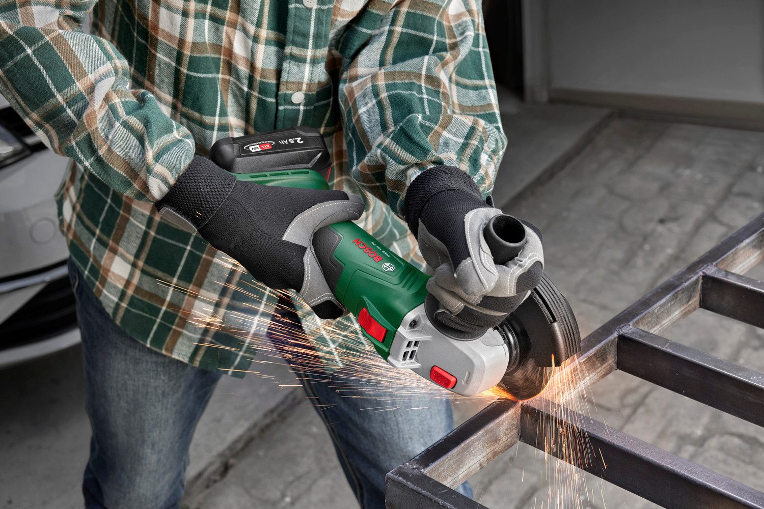 Bosch Home & Garden Akku-Winkelschleifer PWS 18V-70 (125mm) solo, ohne Akku und Ladegerät