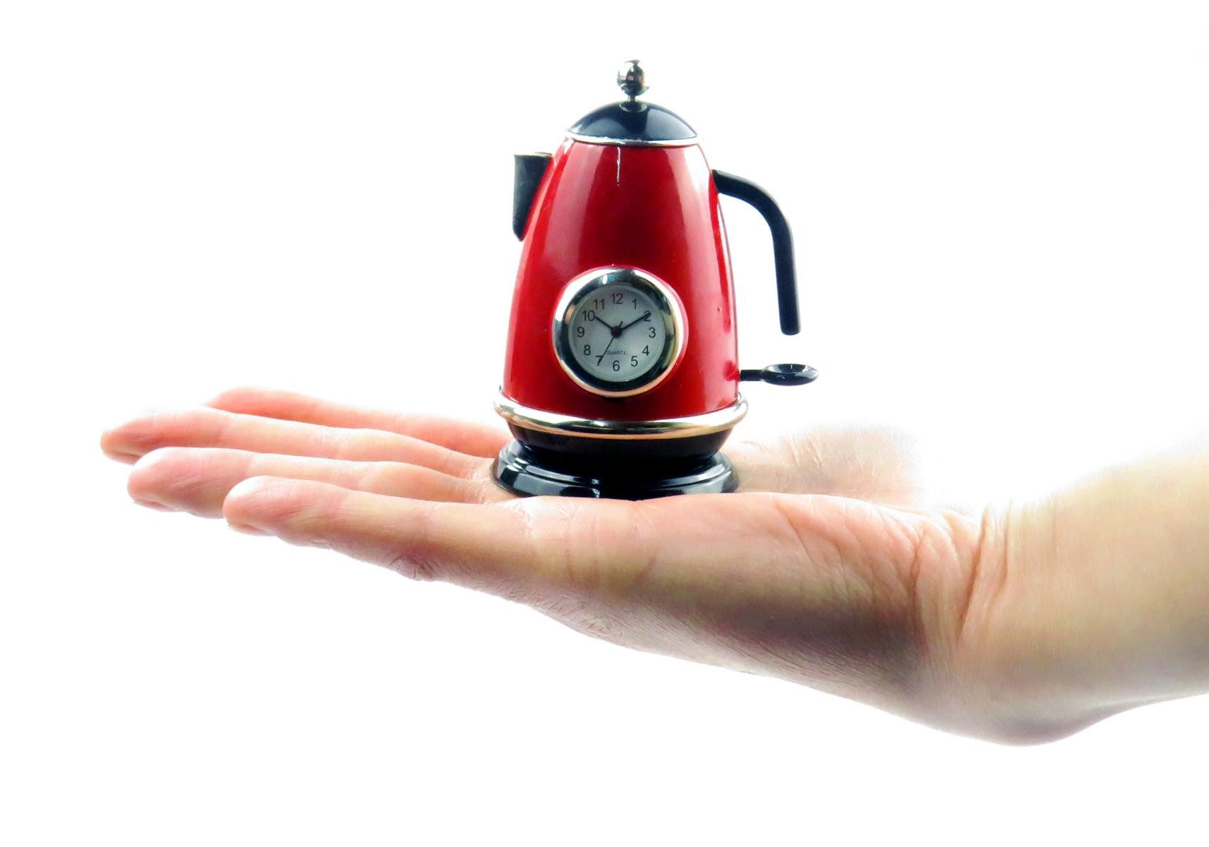 Siva Standuhr Siva Clock Teapot rot Teekocher Wasserkocher Metall Quarzuhr