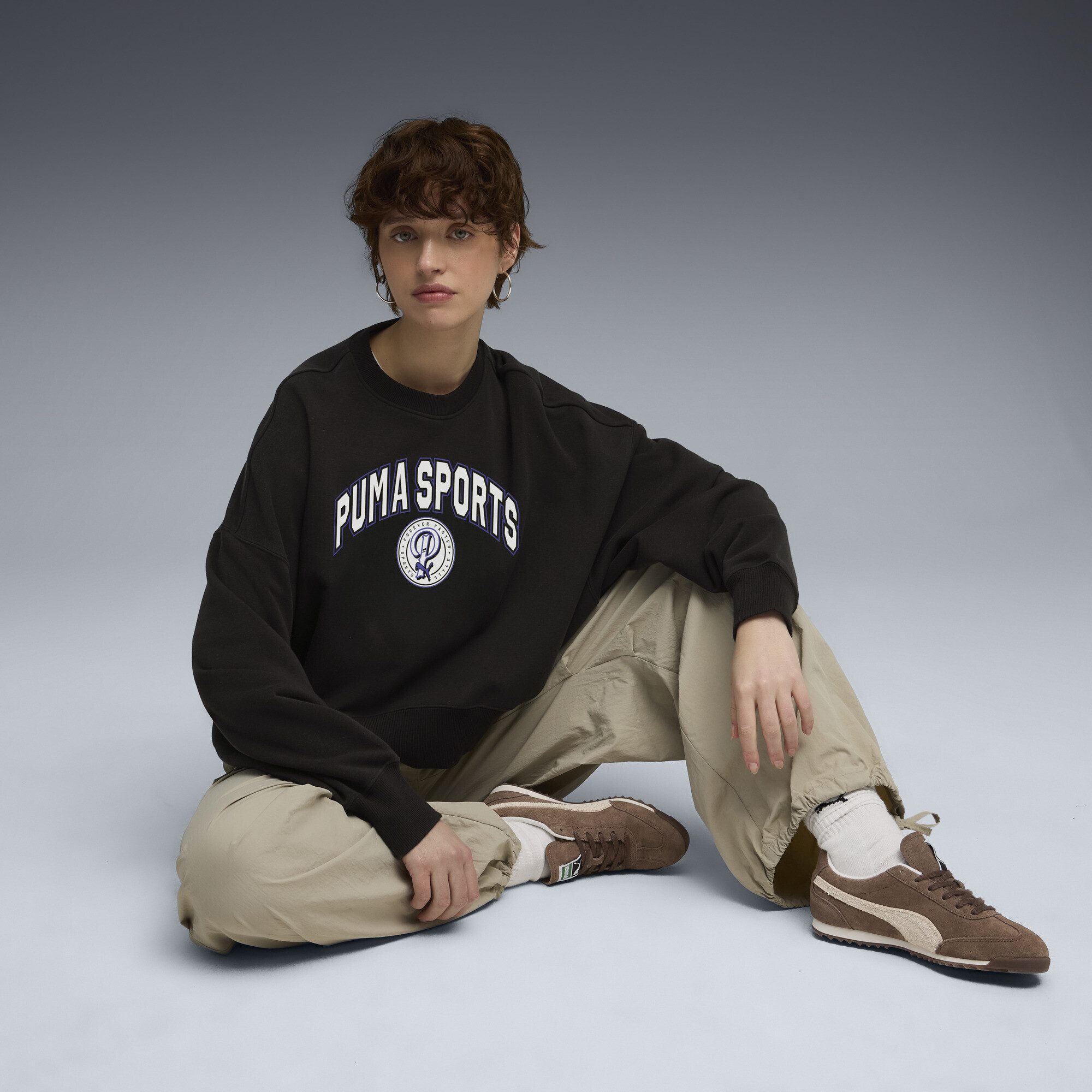 PUMA Sweatshirt Wardrobe Essentials Sports Legacy Oversized Graphic Crew