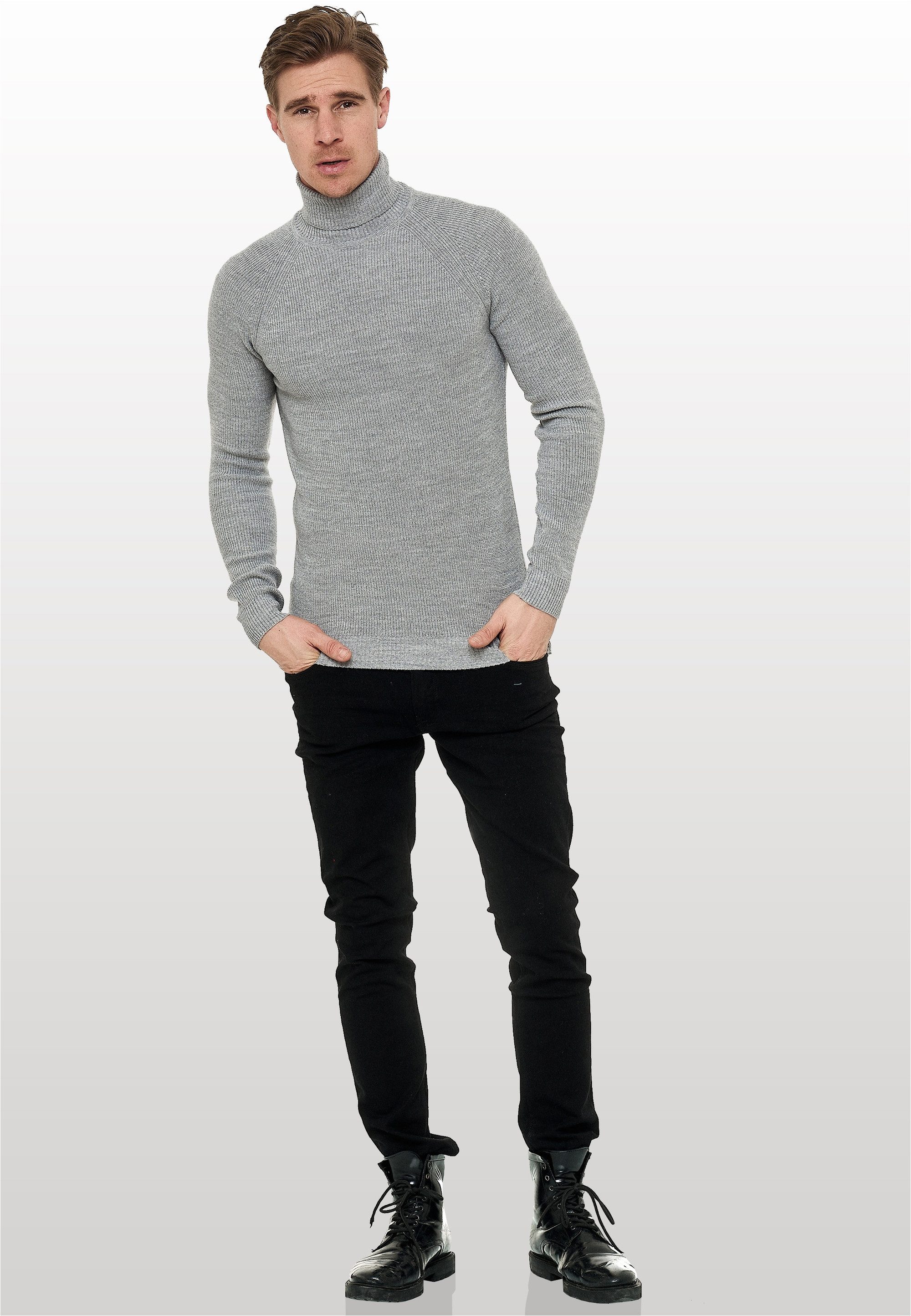Rusty Neal Rollkragenpullover mit stilvollem Hochkragen