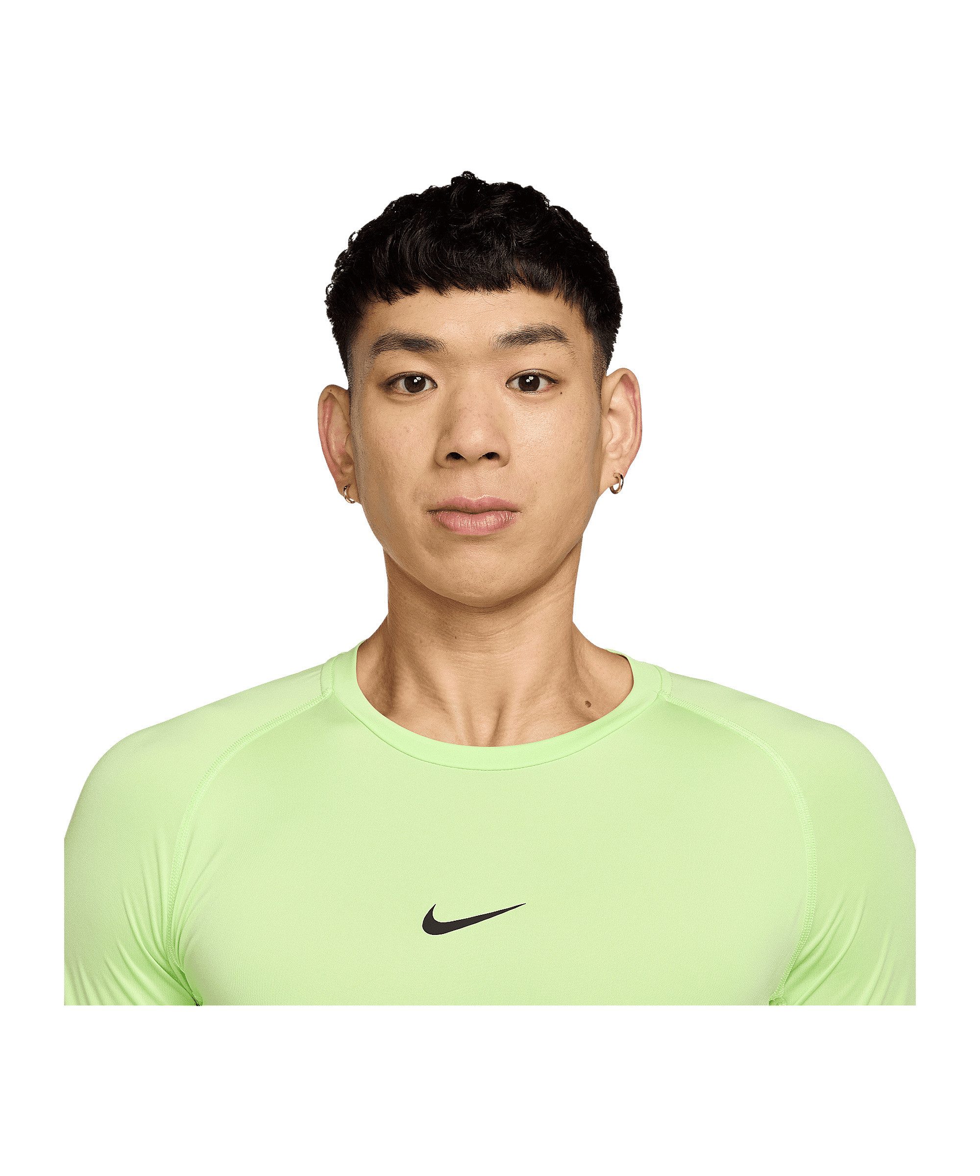 Nike T-Shirt Nike Performance Dri-Fit fitness Tight T-Shirt Polyester