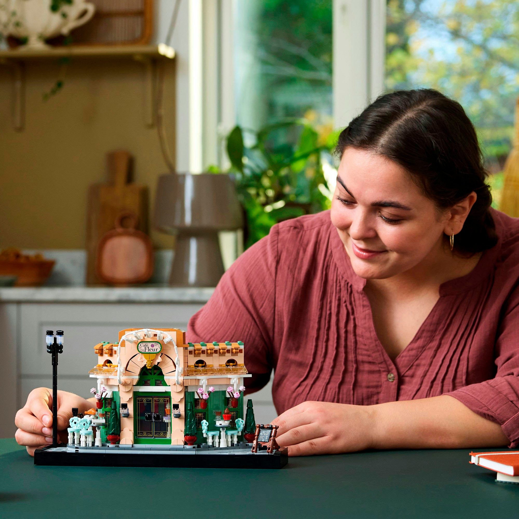 LEGO® Französisches Café (10362), LEGO® Icons Konstruktionsspielsteine, (11 günstig online kaufen