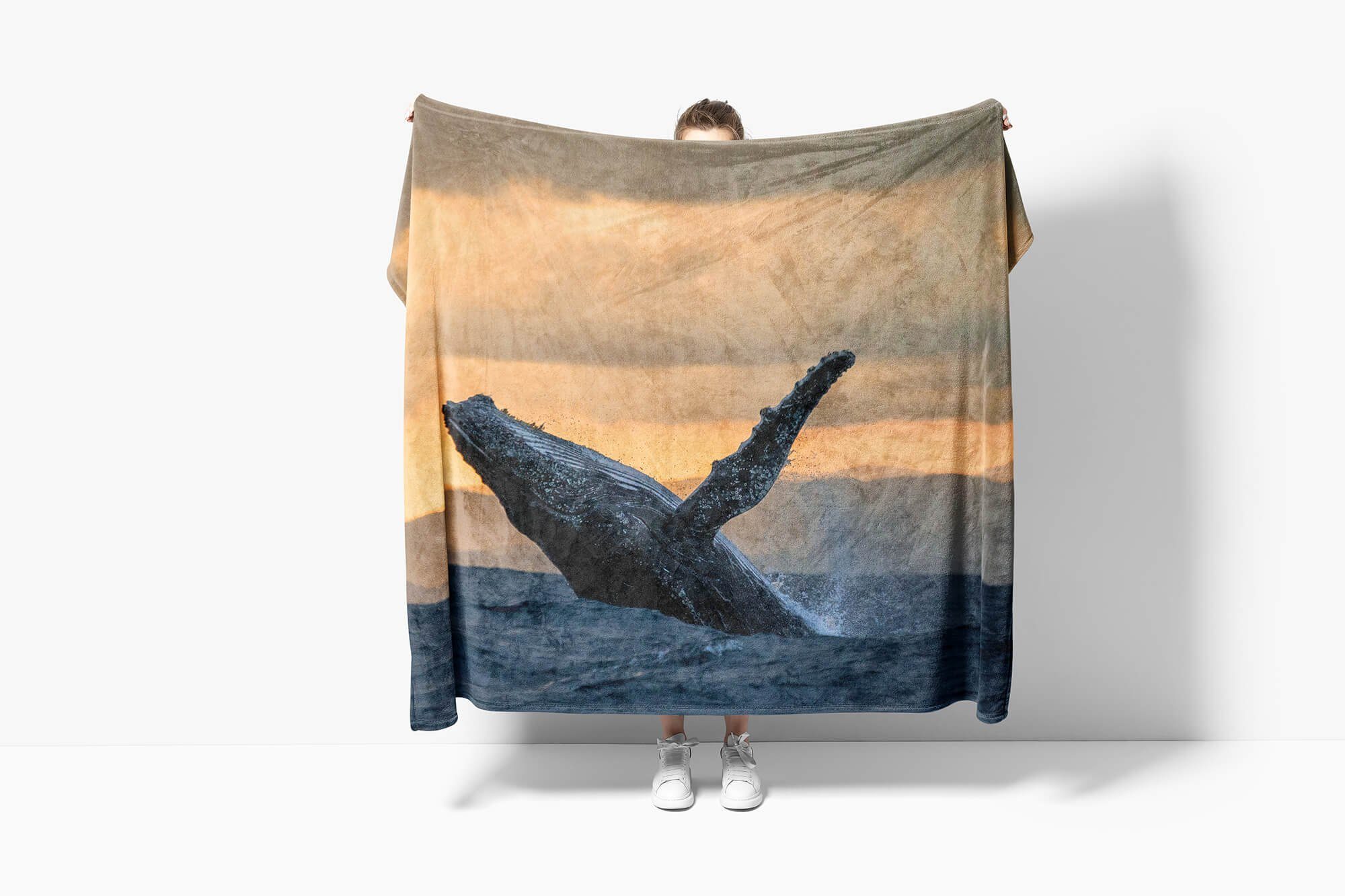 Sinus Handtuch Tiermotiv Saunatuch Kuscheldecke Baumwolle-Polyester-Mix Handtücher Strandhandtuch Art mit Handtuch Buckelwal Sprung, (1-St),