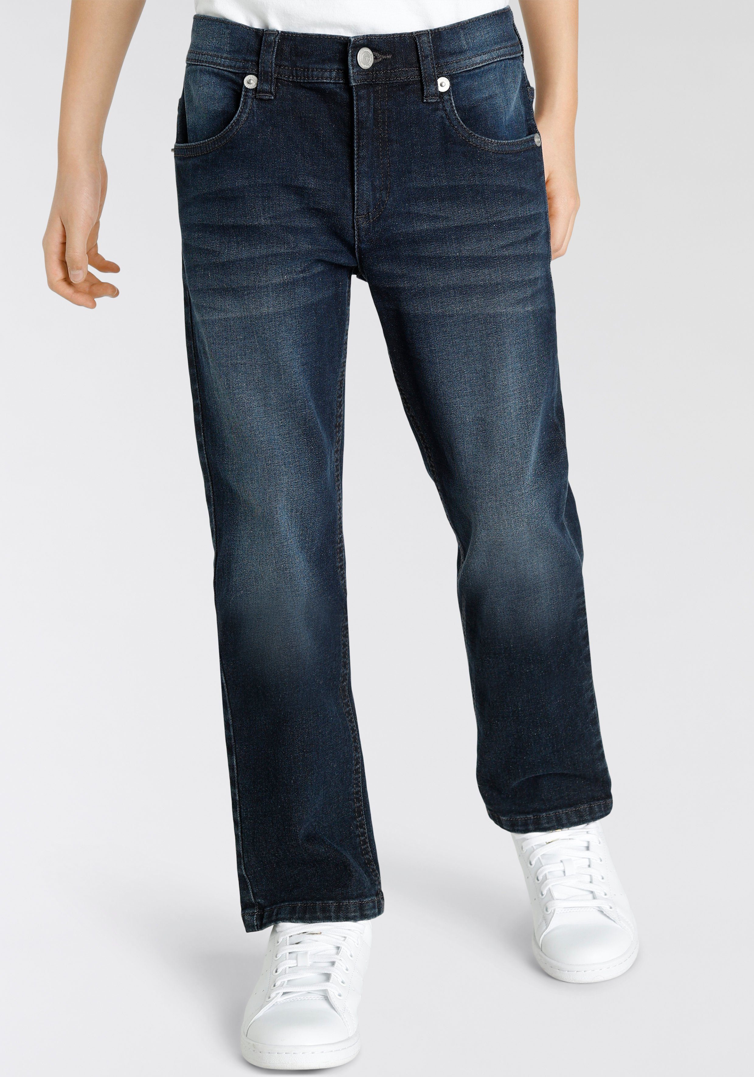 KangaROOS Stretch-Jeans, mit Beinverlauf fit regular geradem