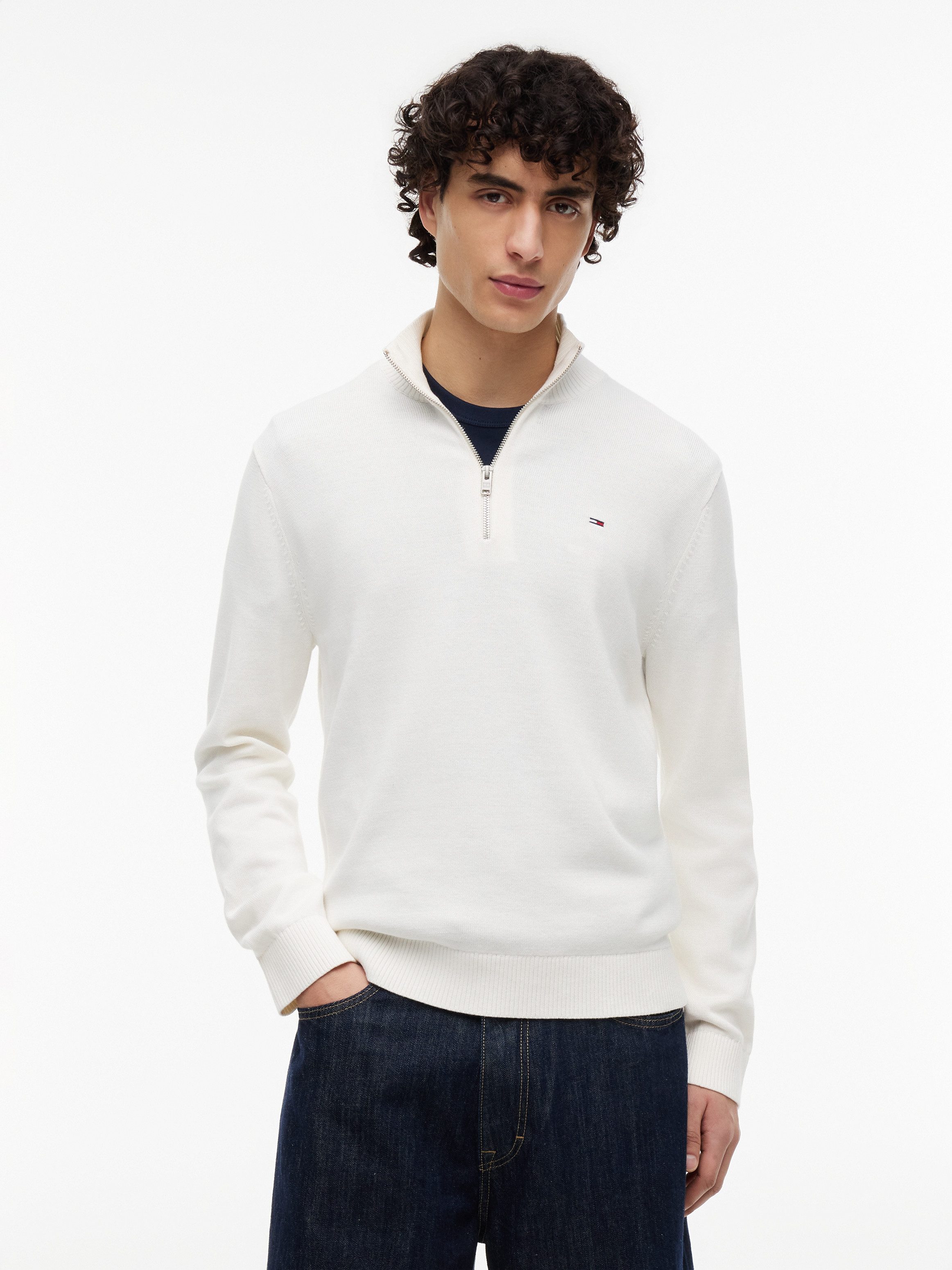 Tommy Jeans Strickpullover TJM SLM ESS LIGHT ¼ ZIP SWTR EXT Mit Rundhalsausschnitt