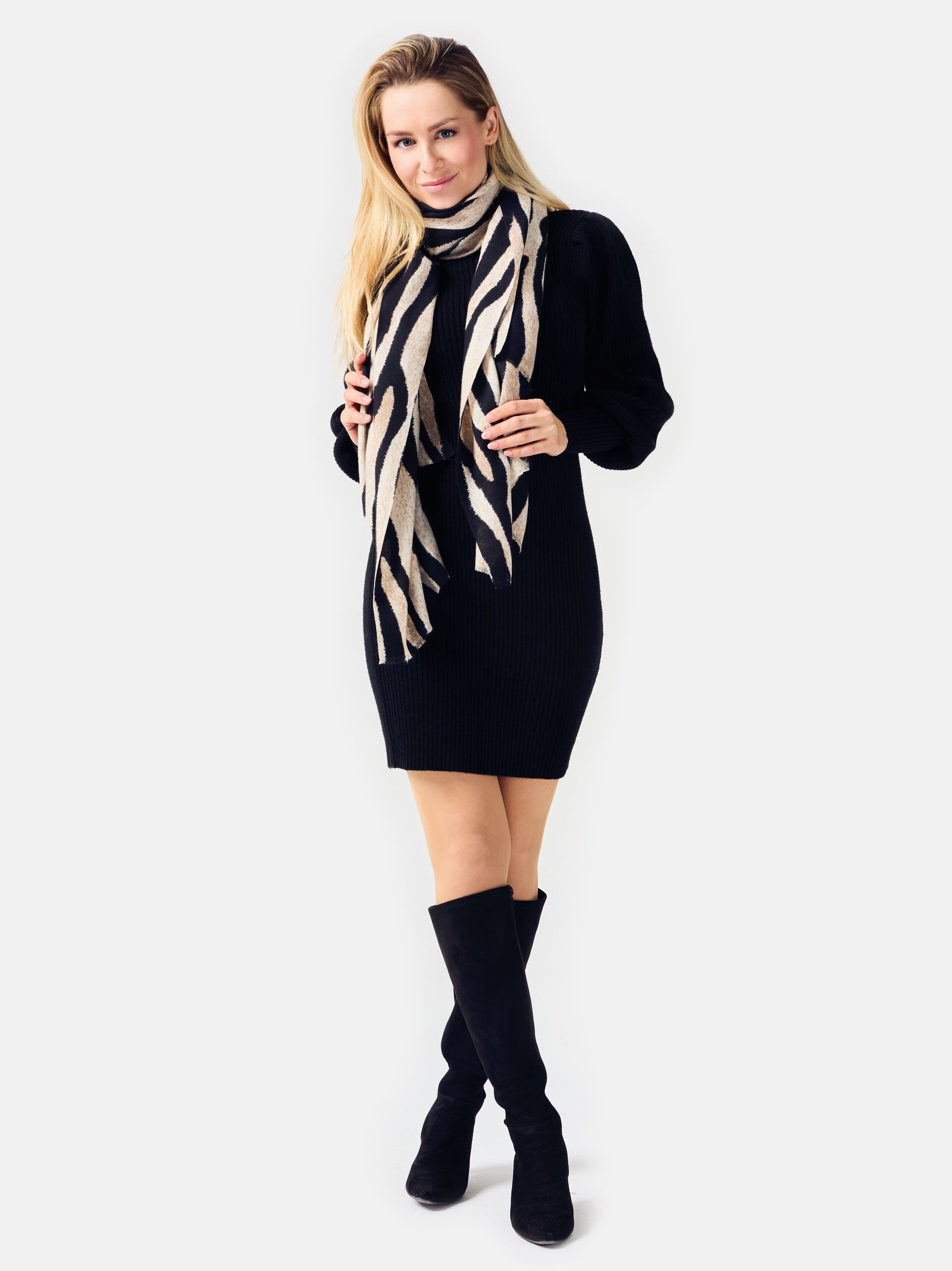 Samaya Modeschal Molley, (1-St), mit lässigen Zupffransen