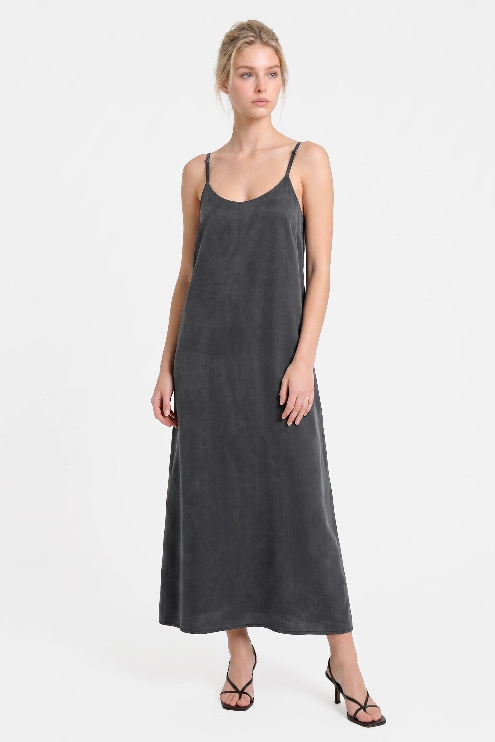 Midikleid Verstellbares Midi-Kleid mit feinen Trägern