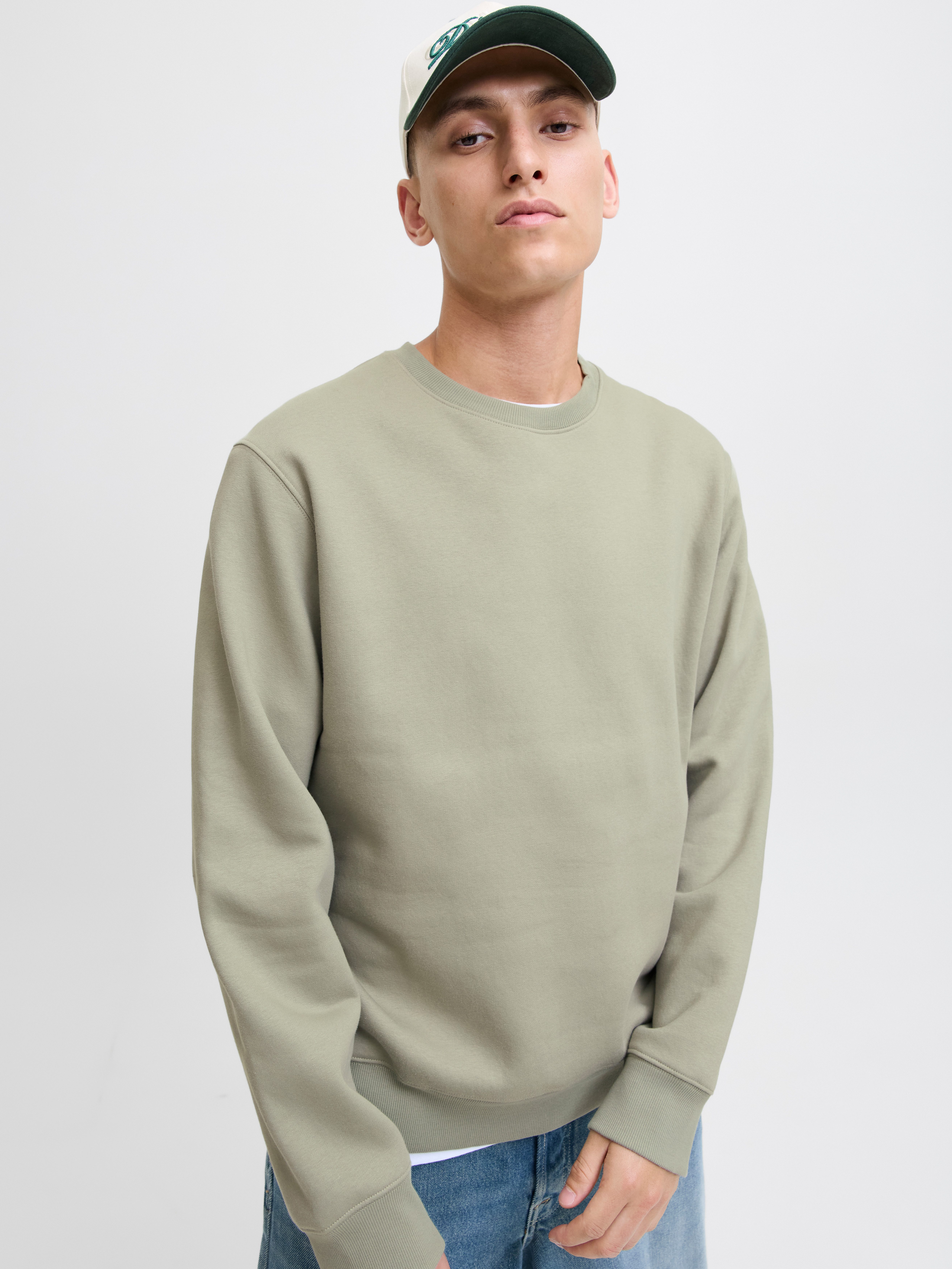 Jack & Jones Sweatshirt JJESTAR BASIC SWEAT CREW NECK NOOS mit Rundhalsauss günstig online kaufen