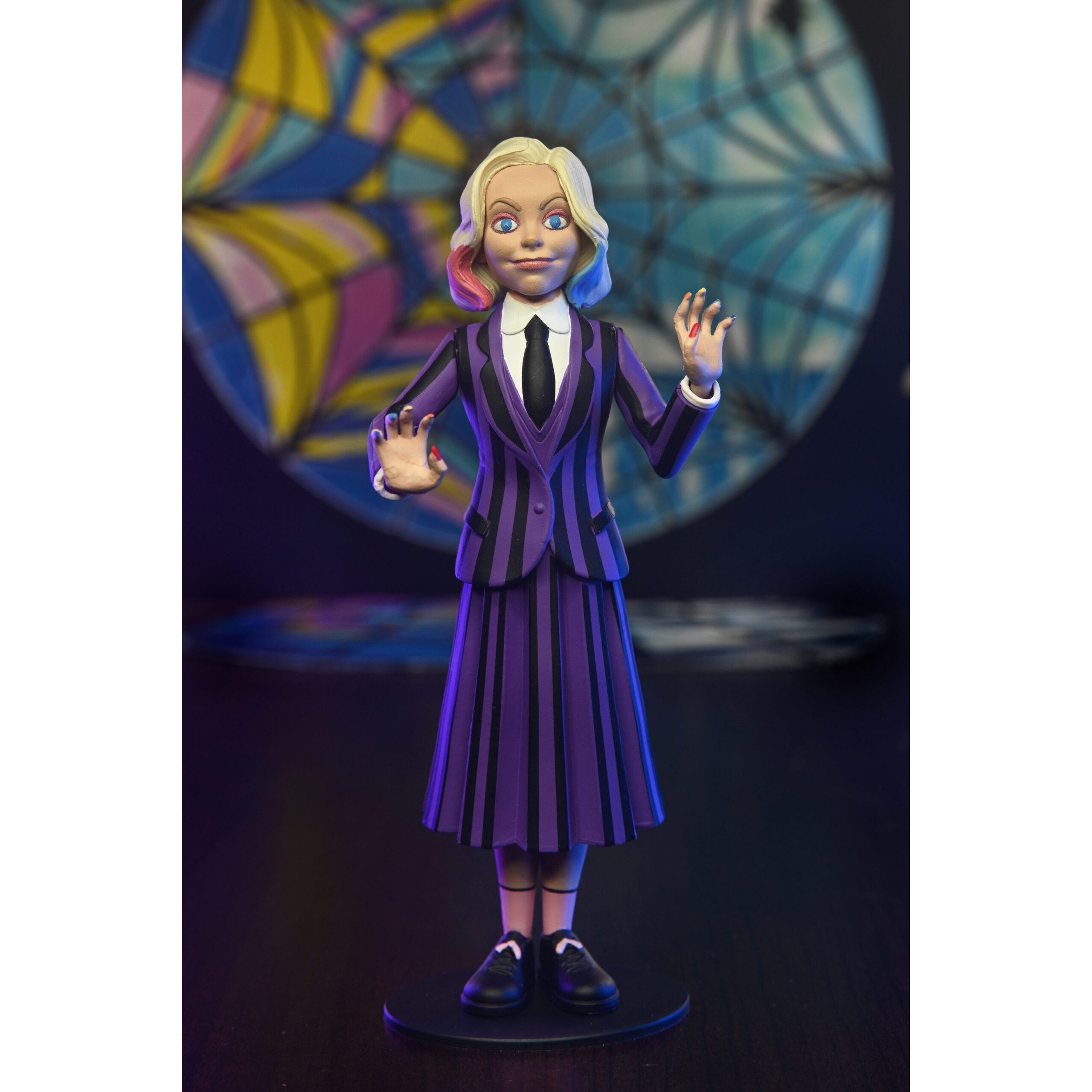 NECA Actionfigur Toony Classics 15 cm, zur Netflix Serie Wednesday
